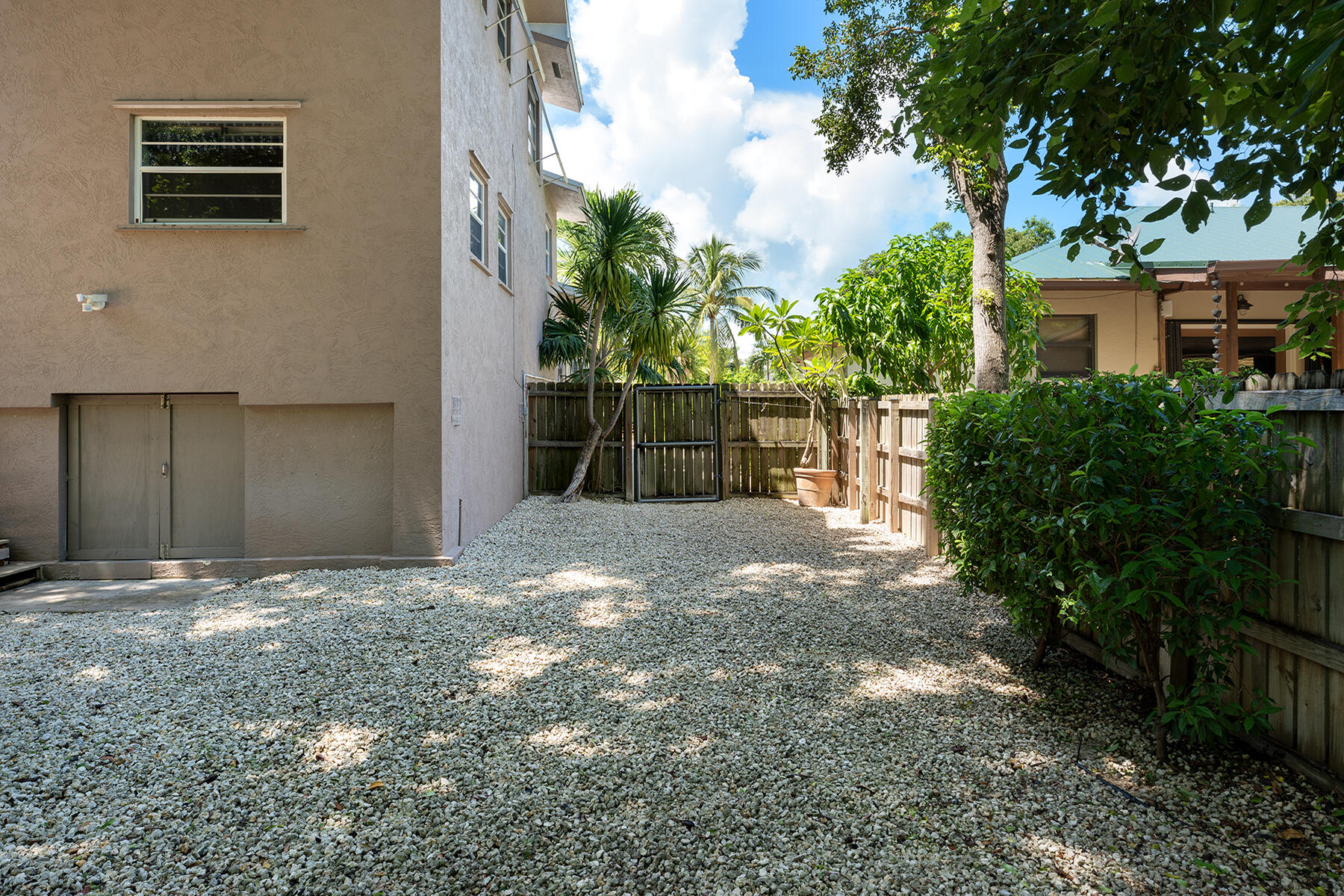121 Gumbo Limbo Road