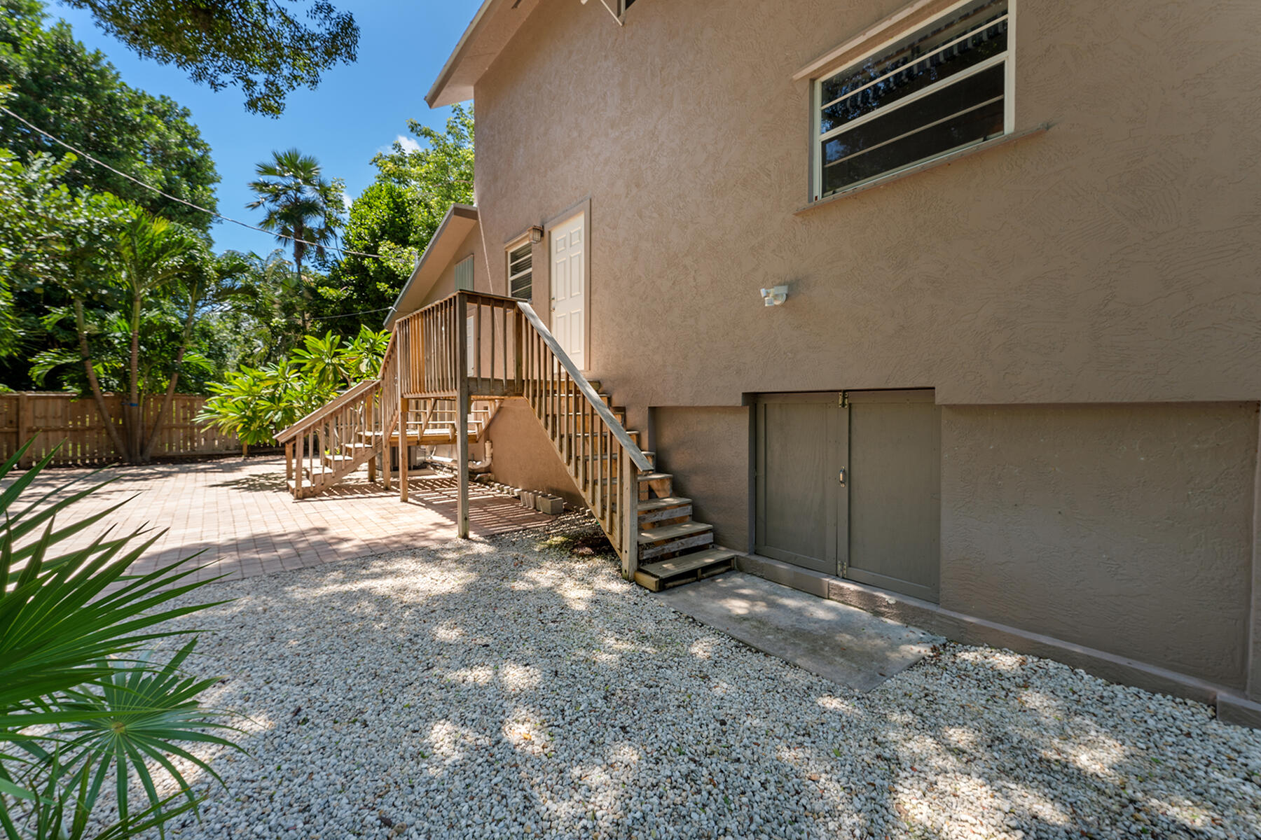 121 Gumbo Limbo Road