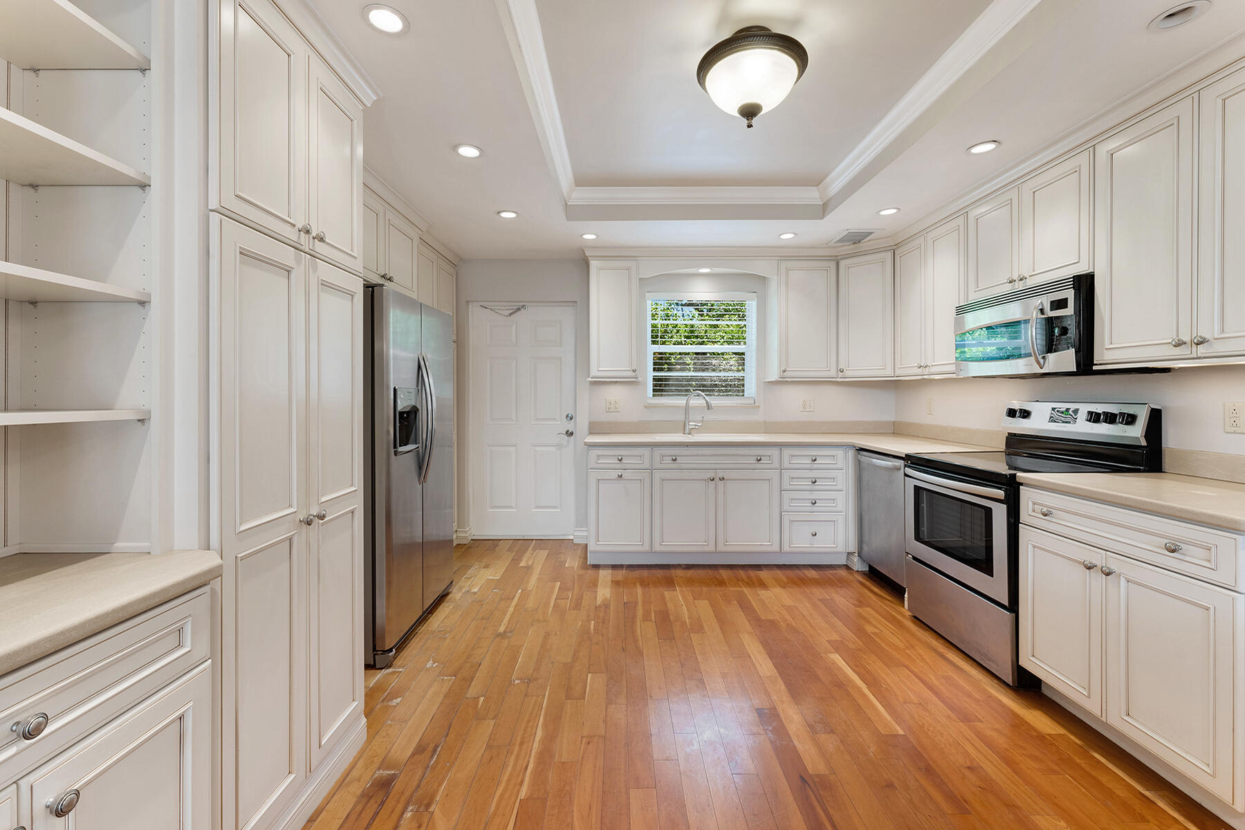 121 Gumbo Limbo Road