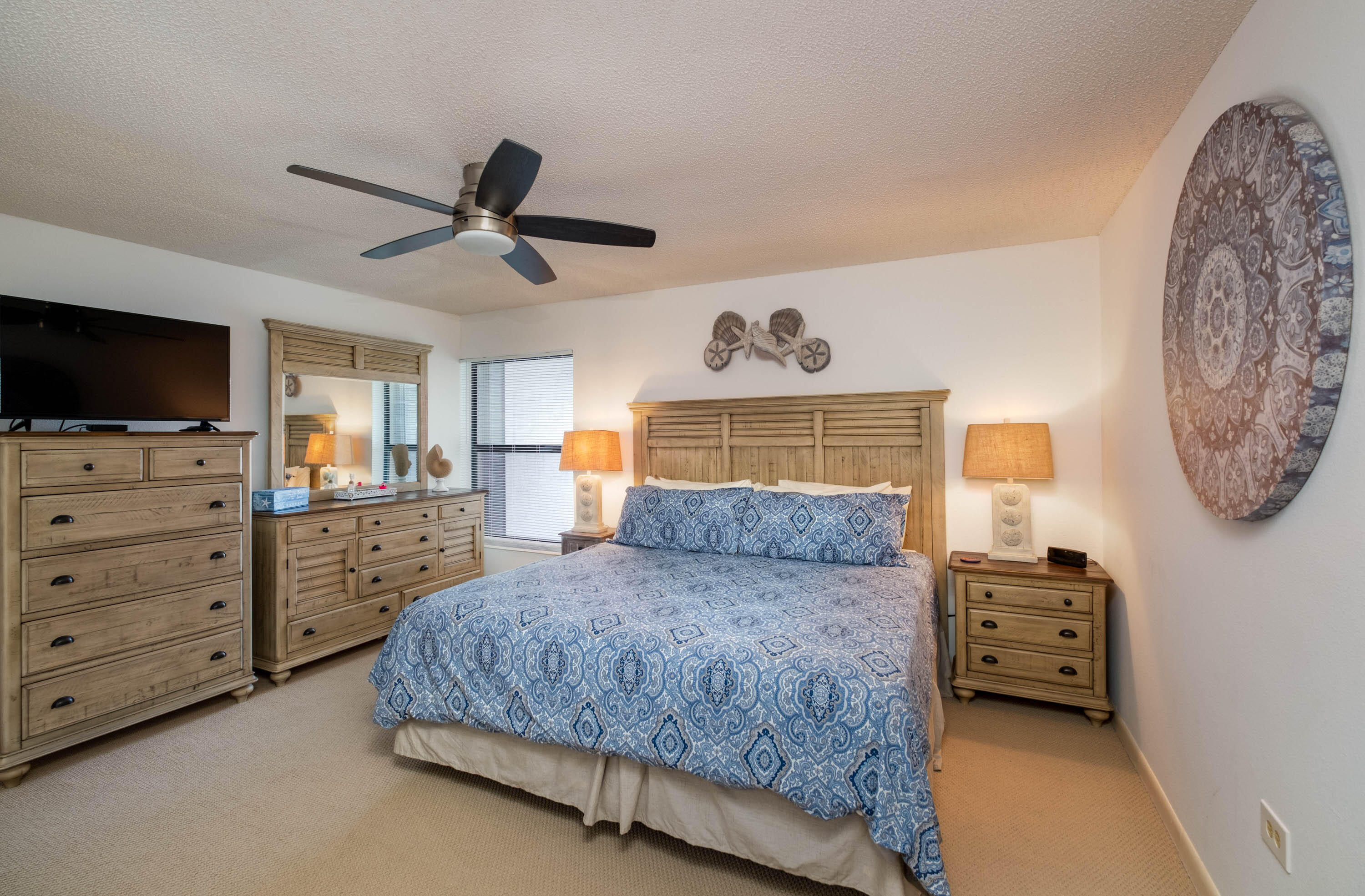 601 W Ocean Drive Unit: 414