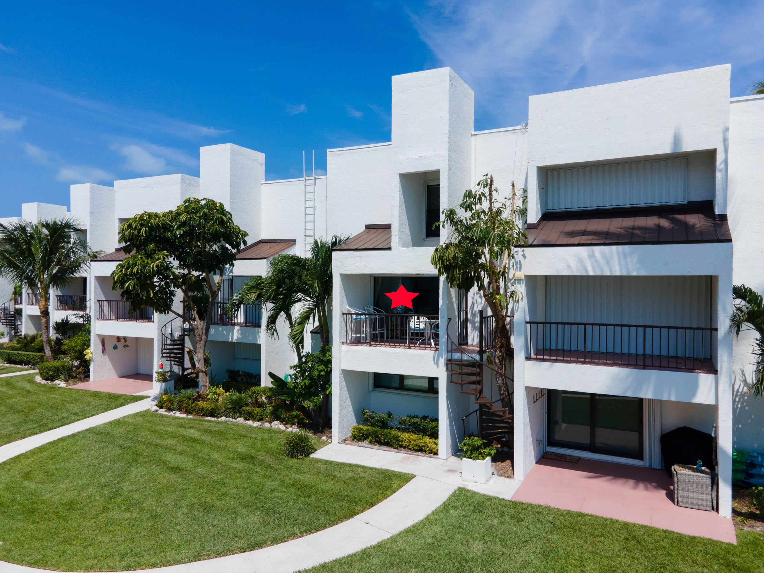 601 W Ocean Drive Unit: 414