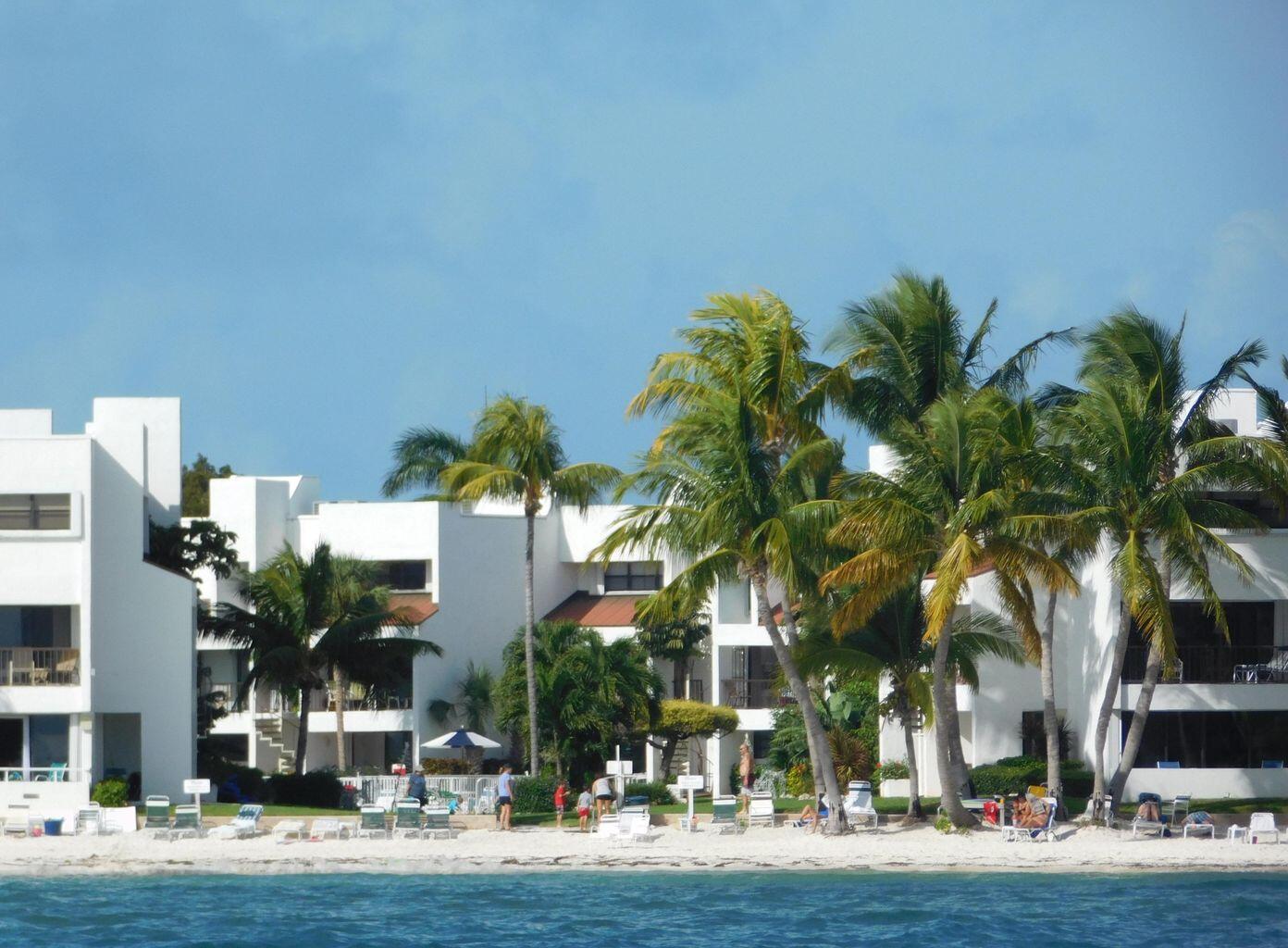601 W Ocean Drive Unit: 414