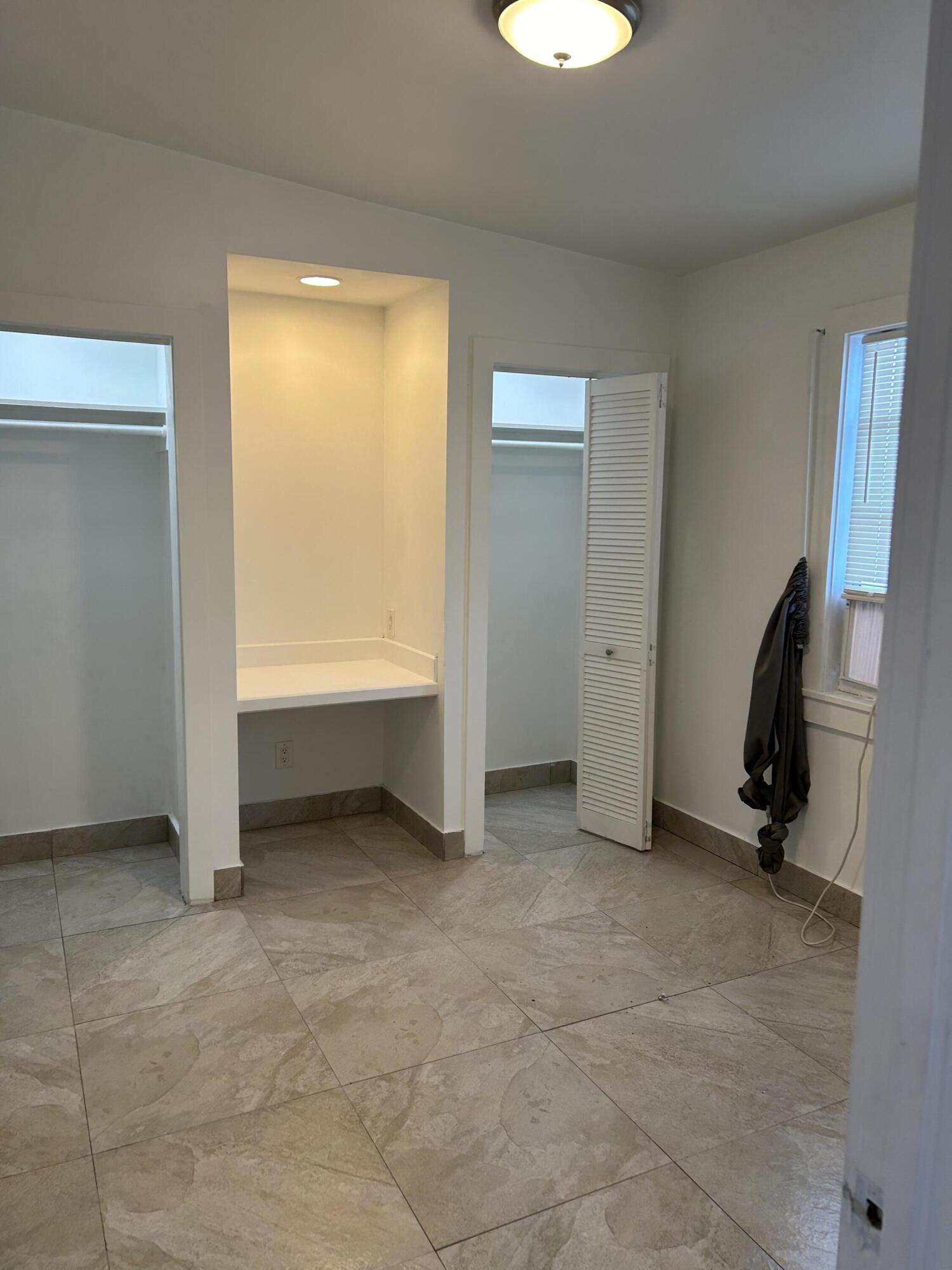 1110 White Street Unit: 2
