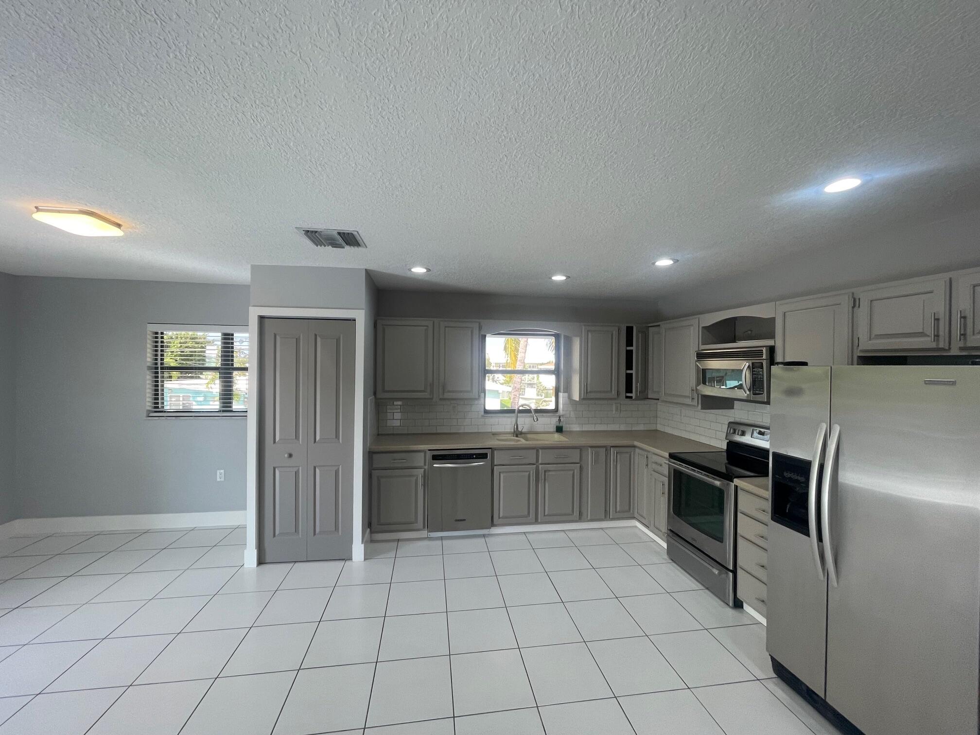 480 - 490 9th Street