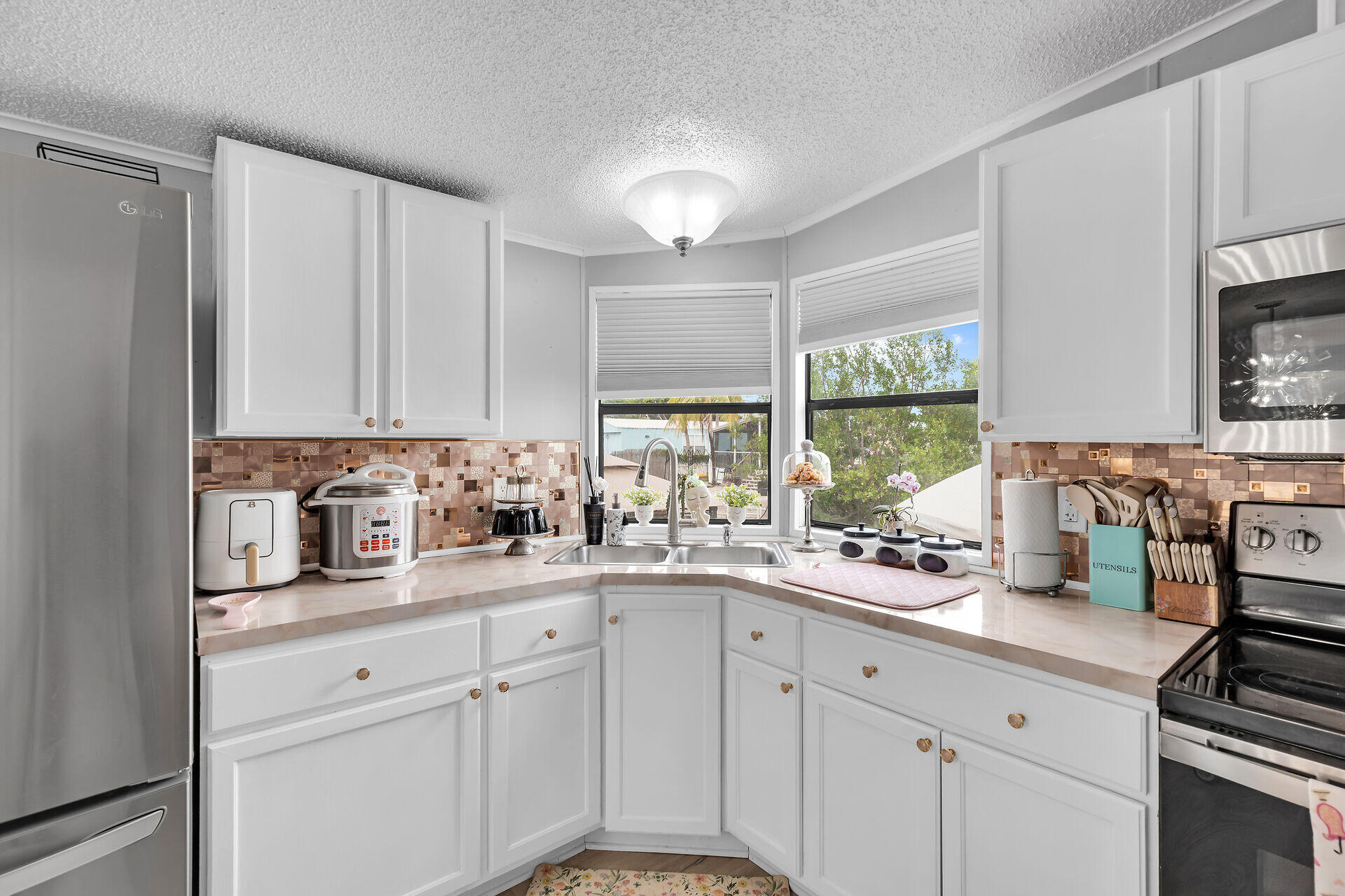 27969 Lobster Tail Trail