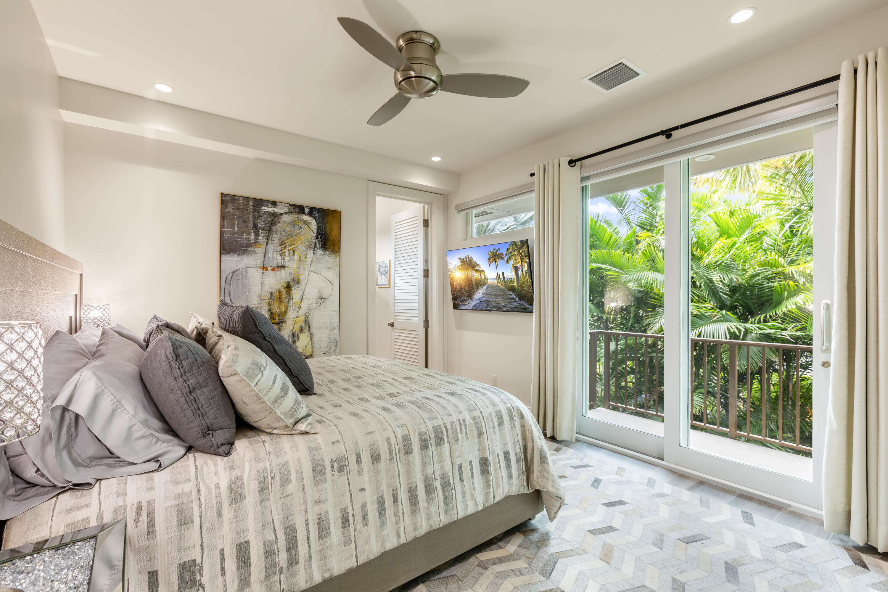 71 Cannon Royal Drive