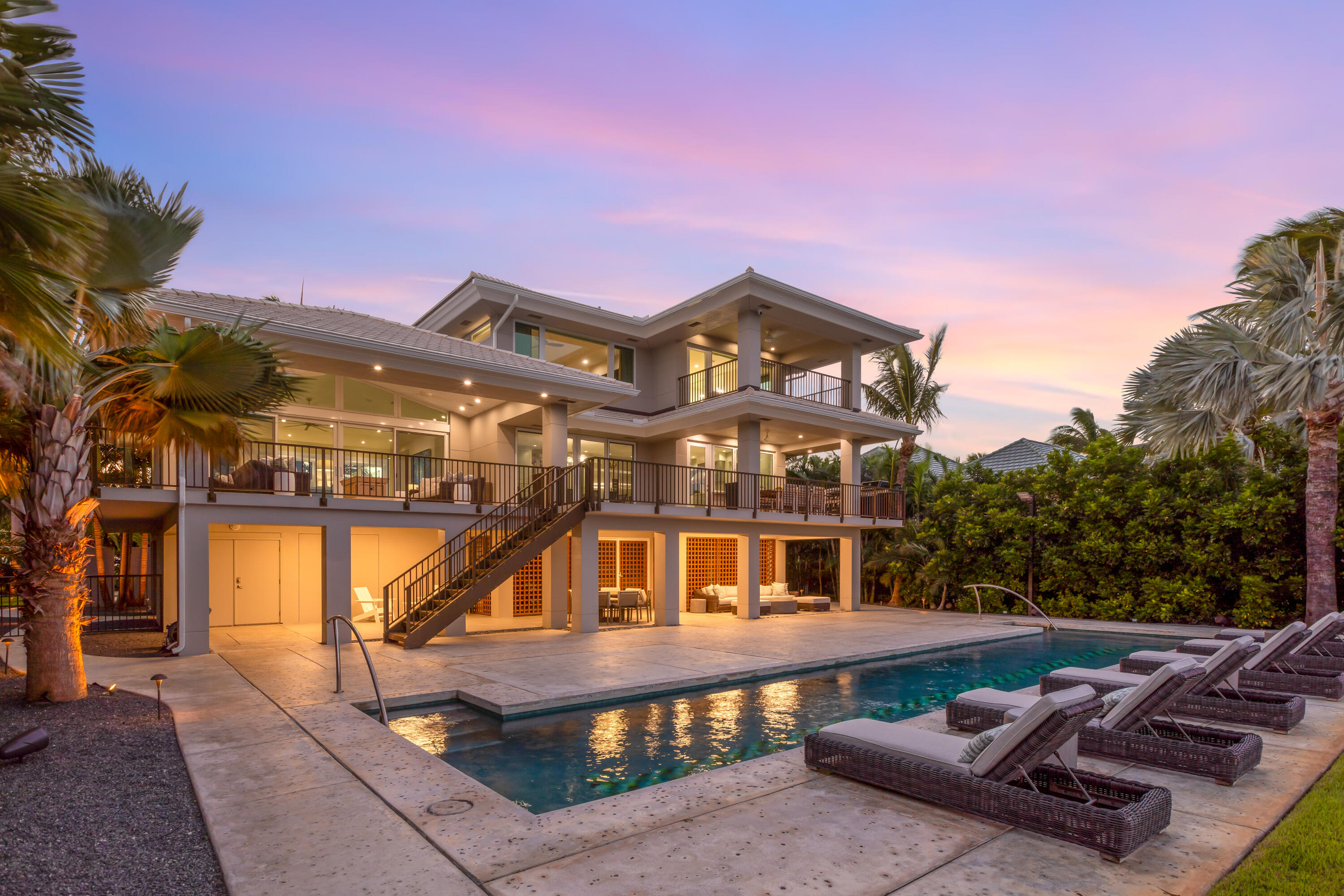 71 Cannon Royal Drive