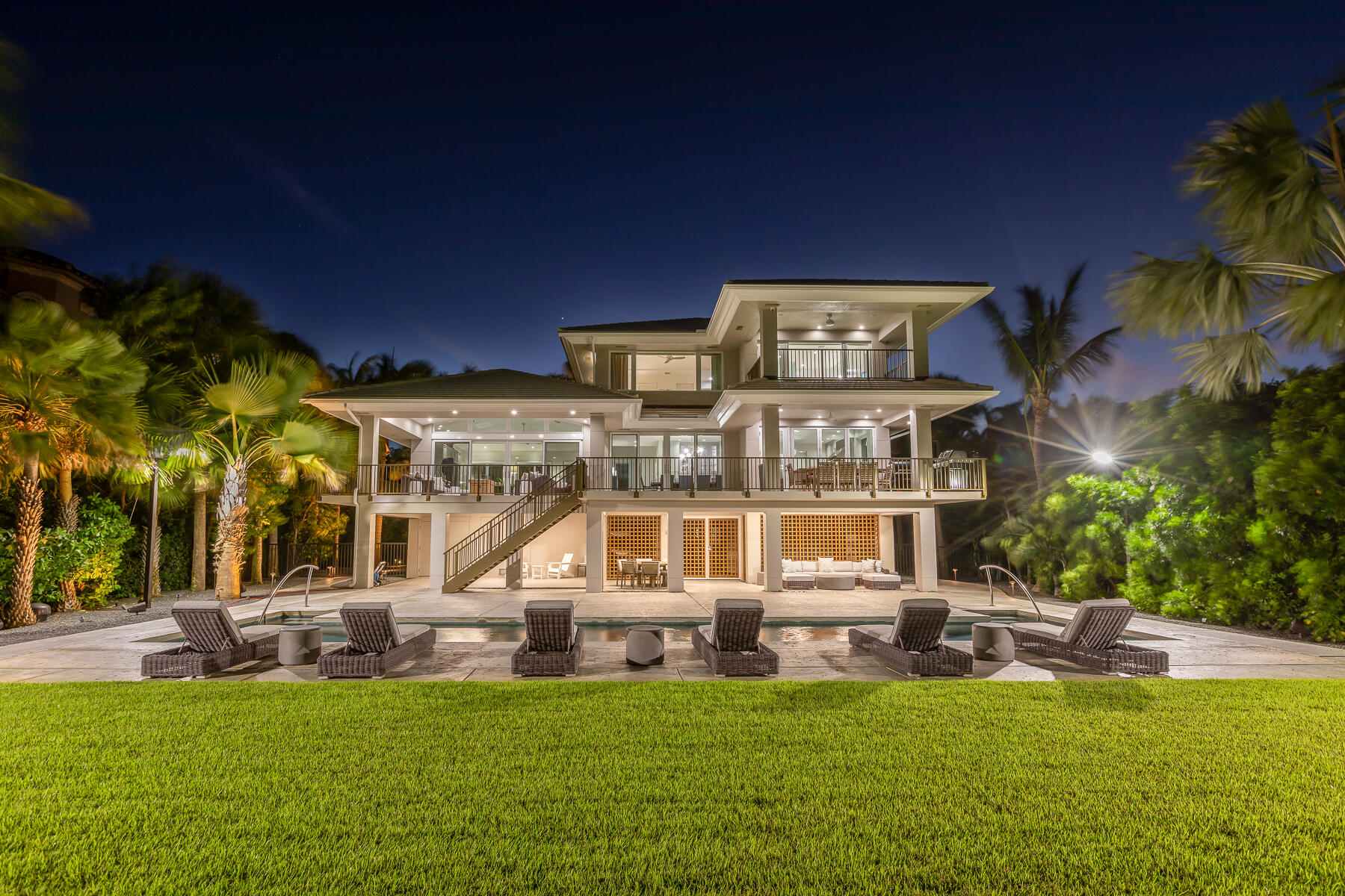 71 Cannon Royal Drive