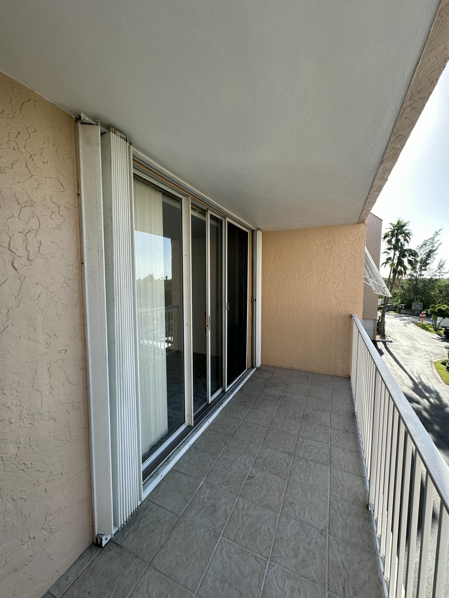 3930 S Roosevelt Boulevard Unit: E204