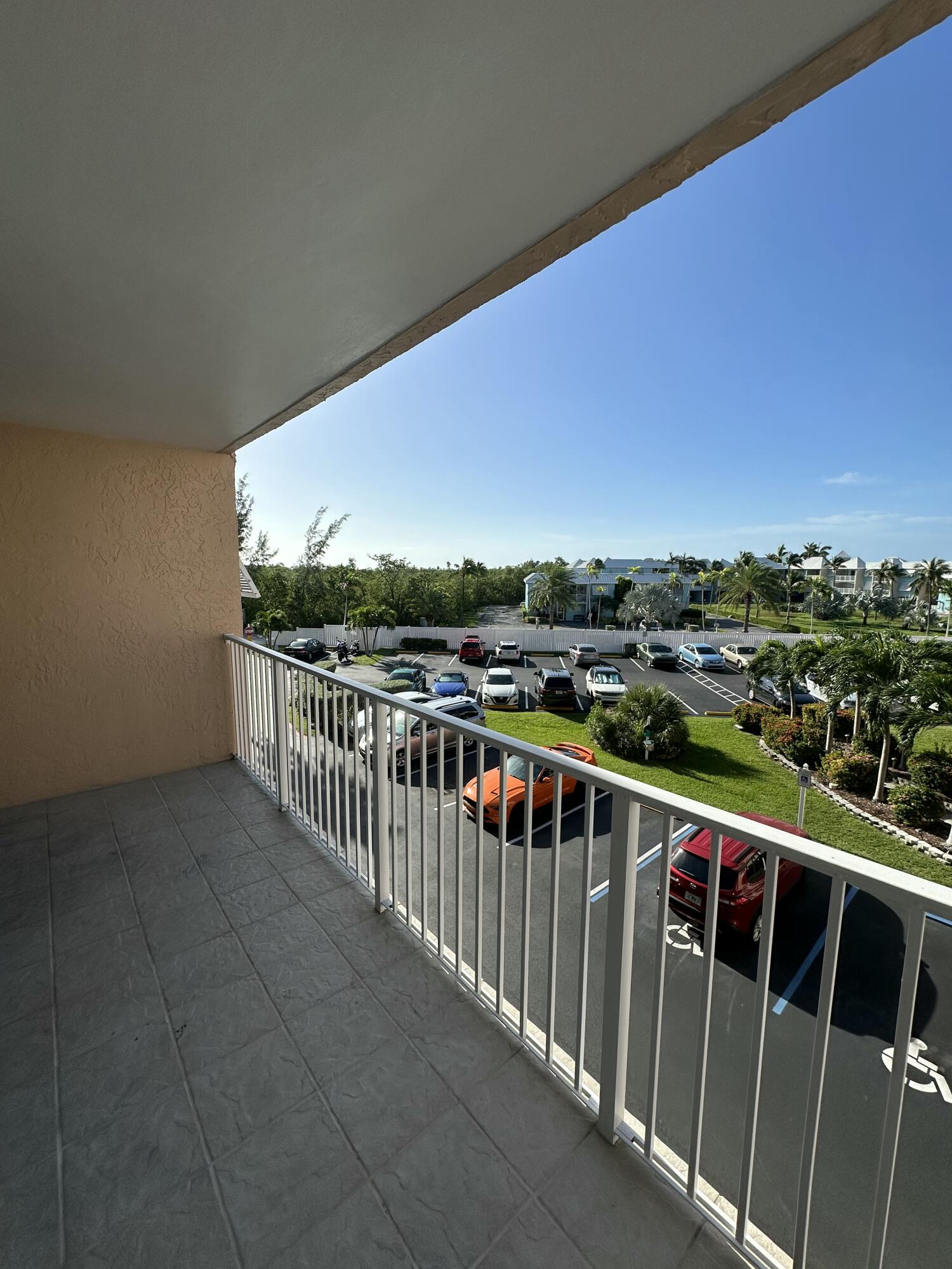 3930 S Roosevelt Boulevard Unit: E204