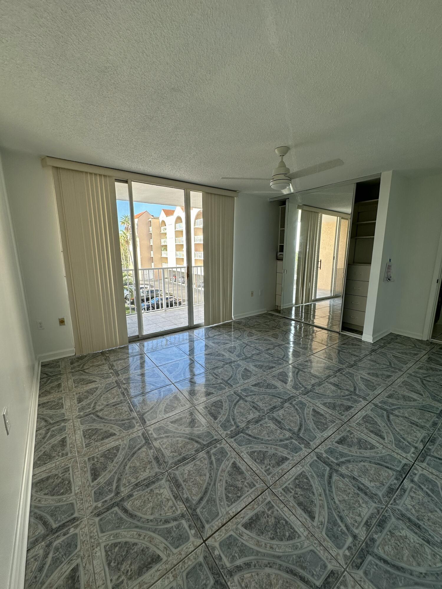3930 S Roosevelt Boulevard Unit: E204