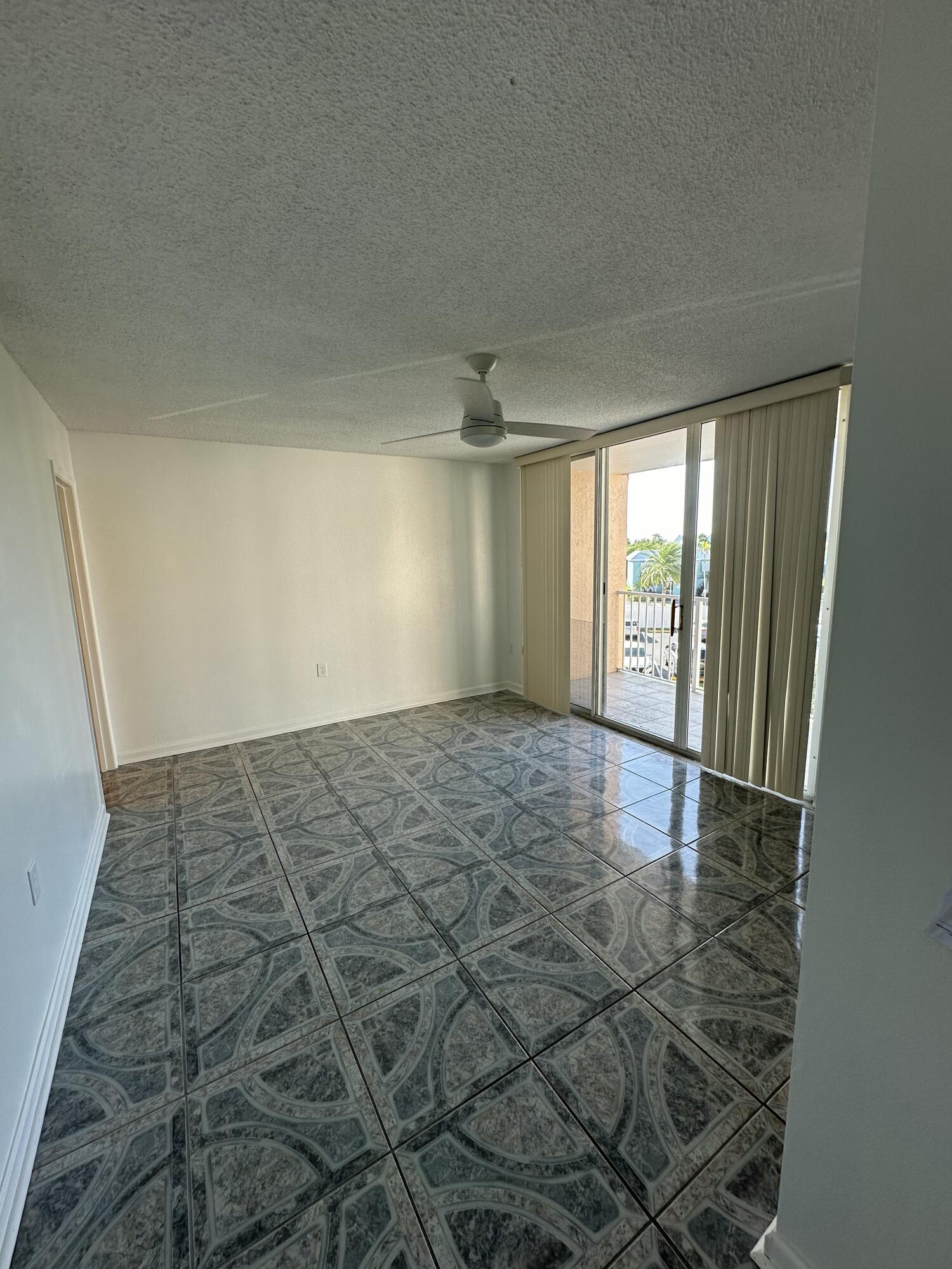3930 S Roosevelt Boulevard Unit: E204