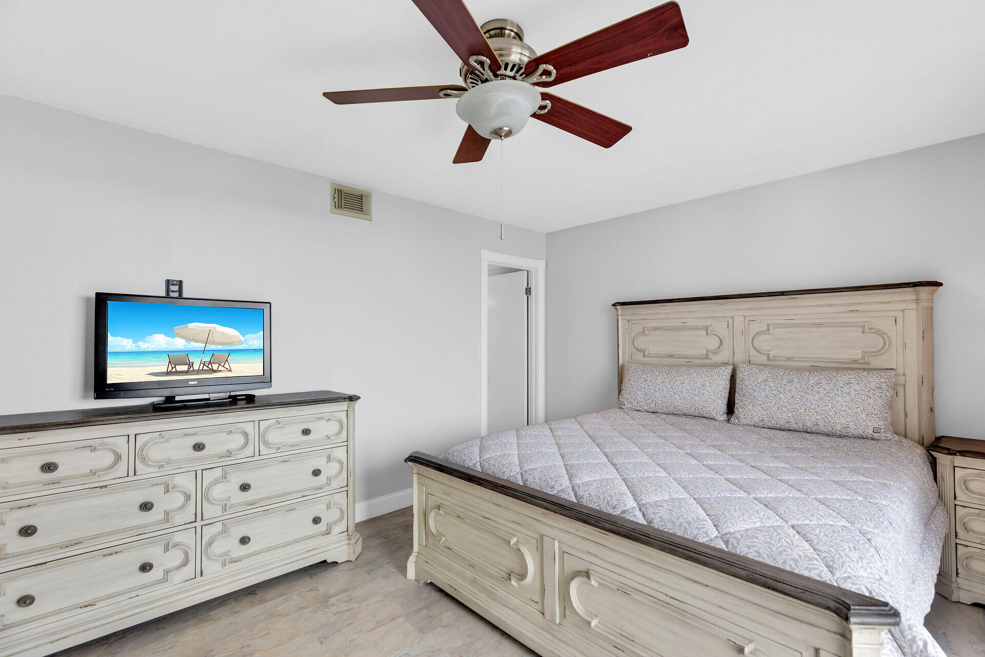 3930 S Roosevelt Boulevard Unit: E304