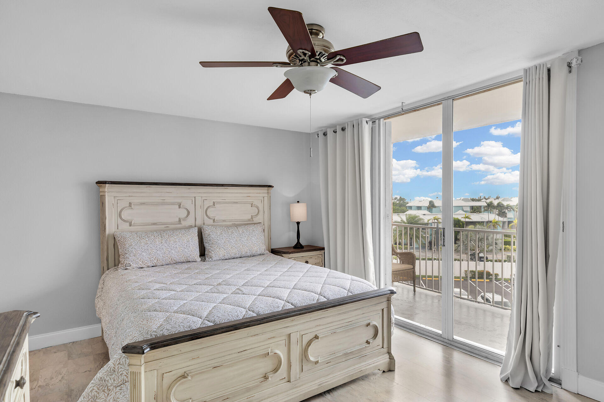 3930 S Roosevelt Boulevard Unit: E304