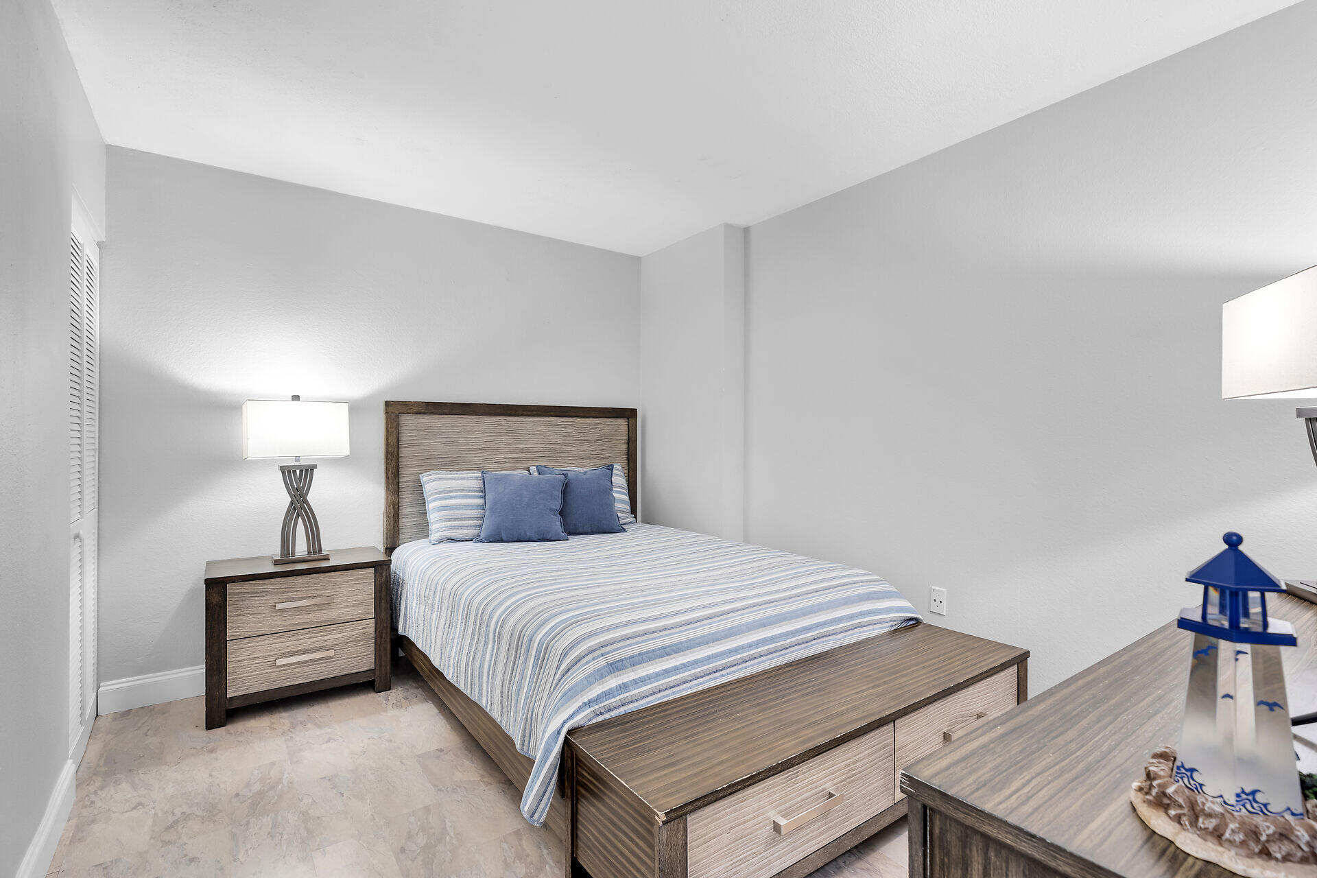 3930 S Roosevelt Boulevard Unit: E304