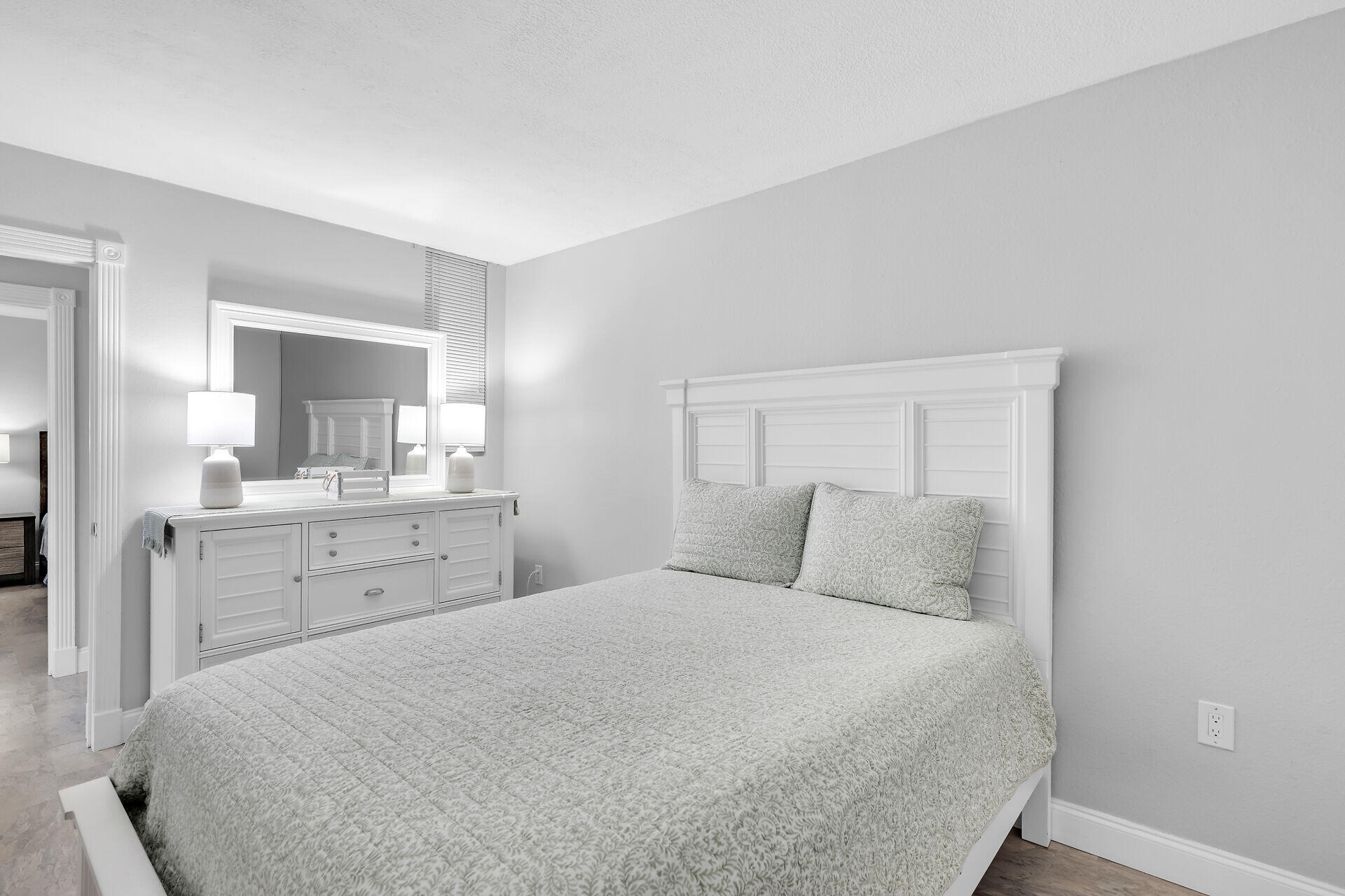 3930 S Roosevelt Boulevard Unit: E304