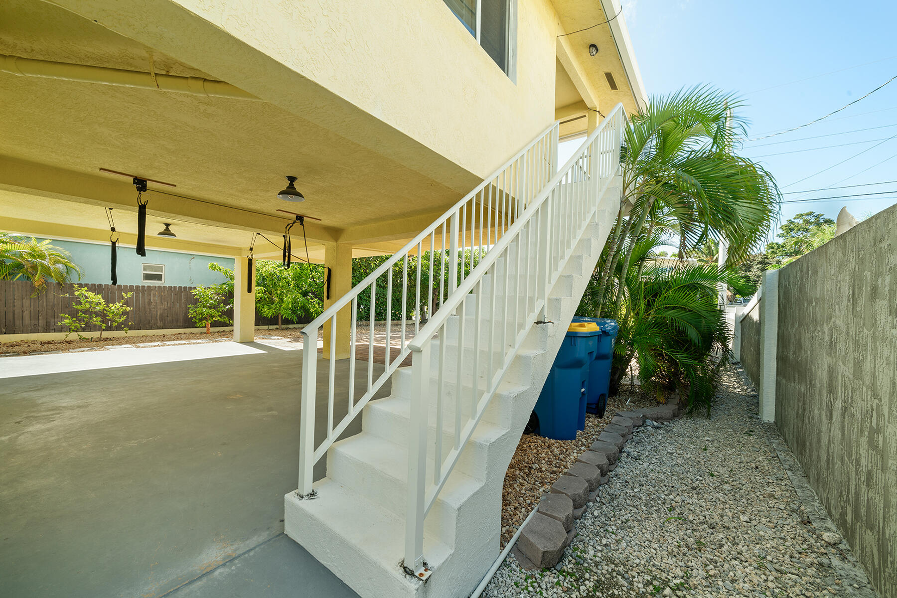 264 S Coconut Palm Boulevard
