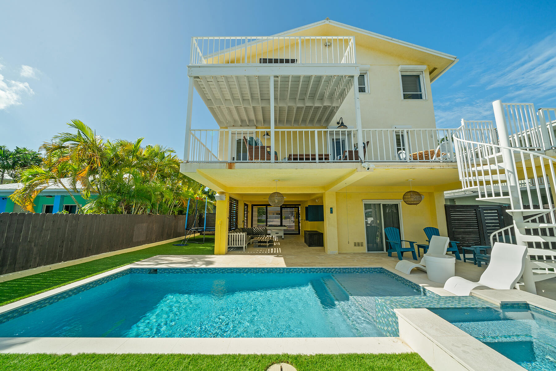 264 S Coconut Palm Boulevard