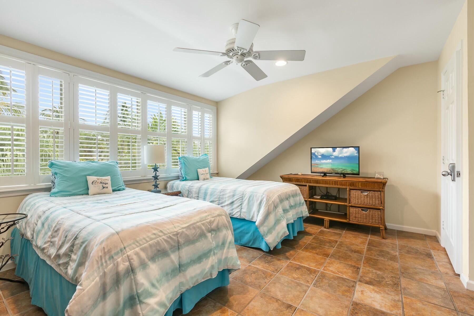 101 Front Street Unit: 15