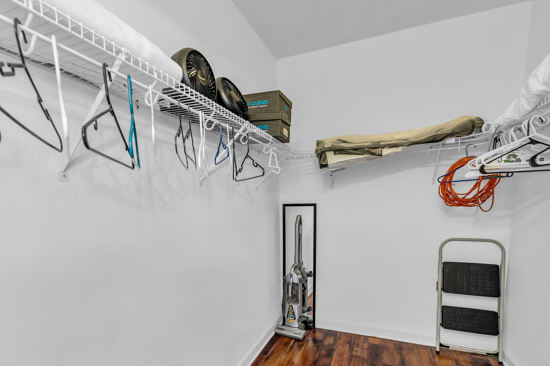 101 Gulfview Drive Unit: 114D & 30' boat slip with lift