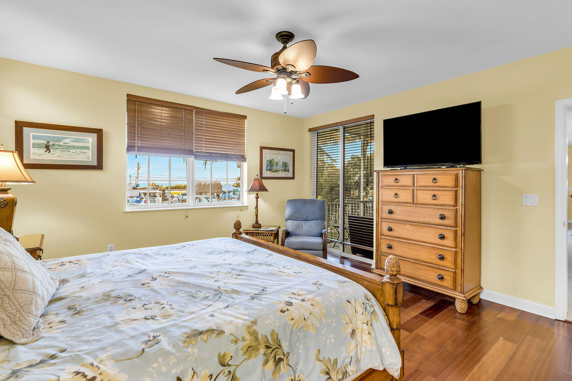 101 Gulfview Drive Unit: 114D & 30' boat slip with lift