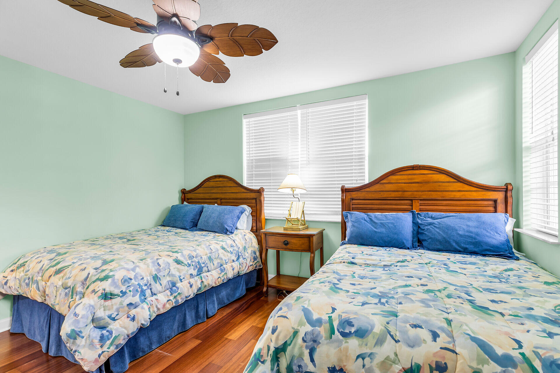 101 Gulfview Drive Unit: 114D & 30' boat slip with lift