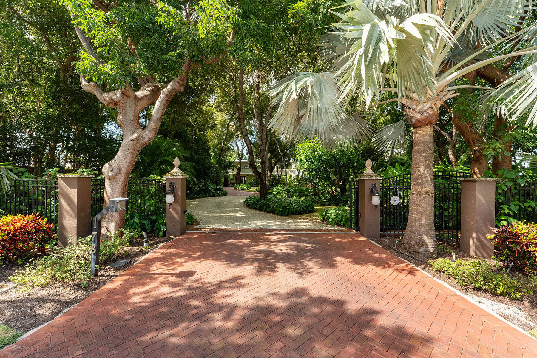 178 Plantation Boulevard