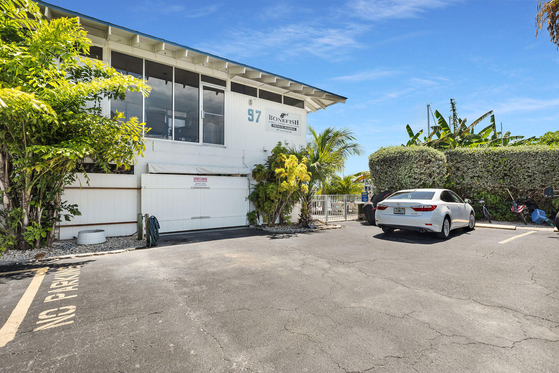 97 Coco Plum Unit: B-29