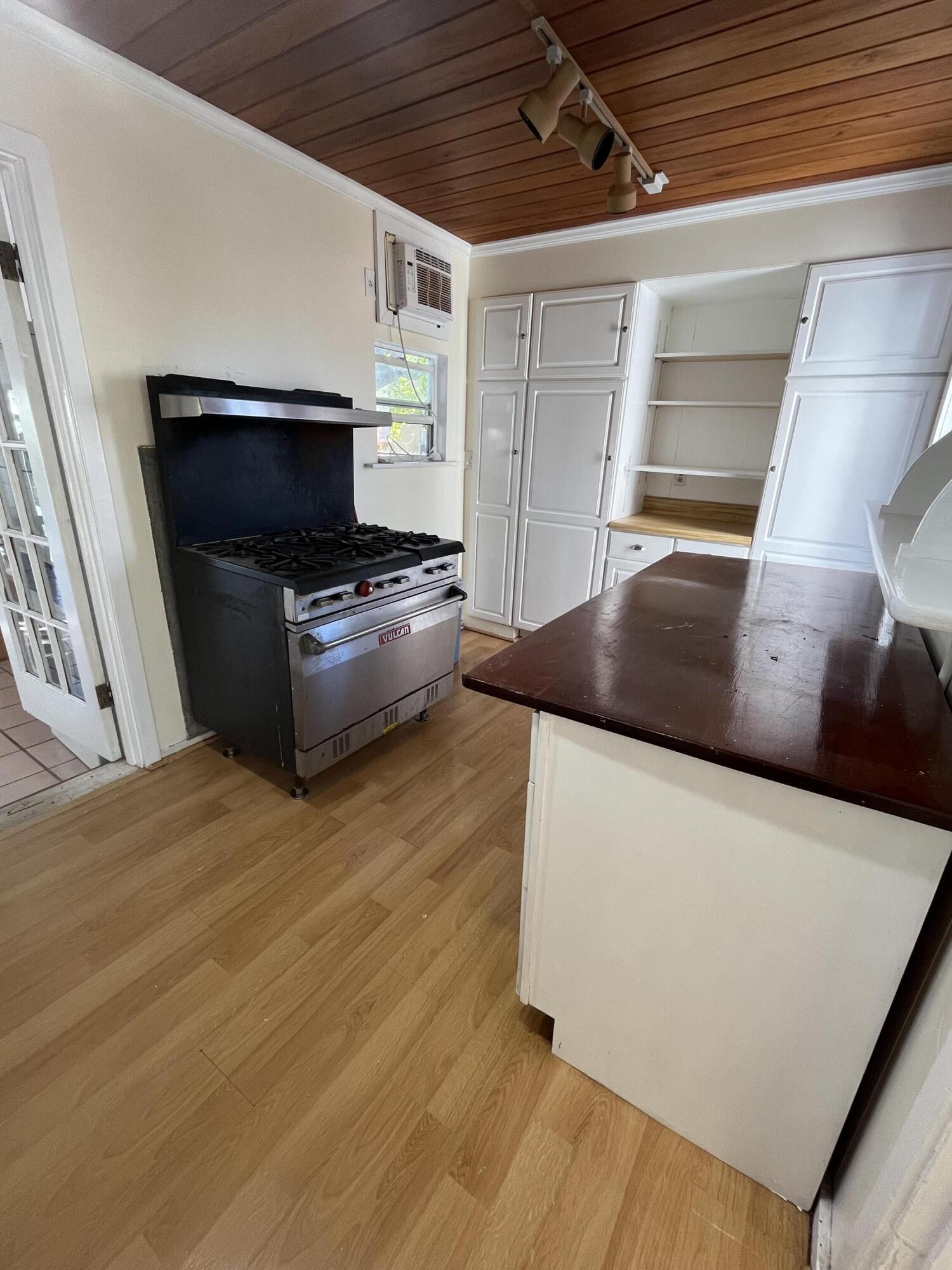 2412 Patterson Avenue