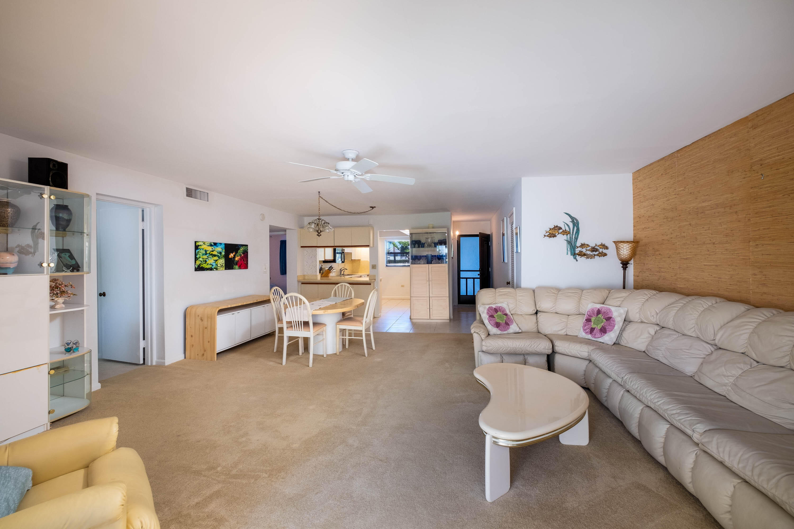601 W Ocean Drive Unit: 401A
