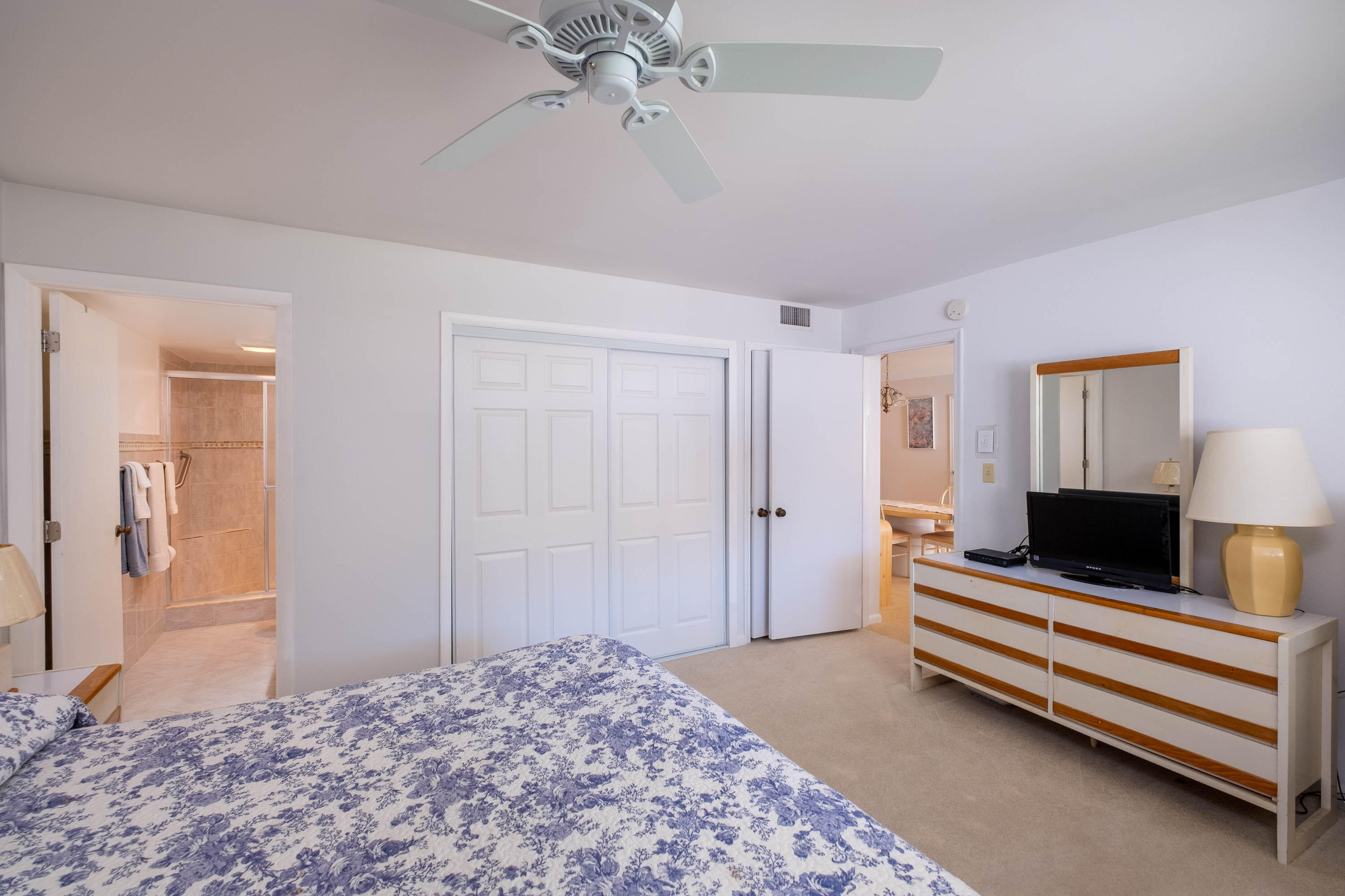 601 W Ocean Drive Unit: 401A