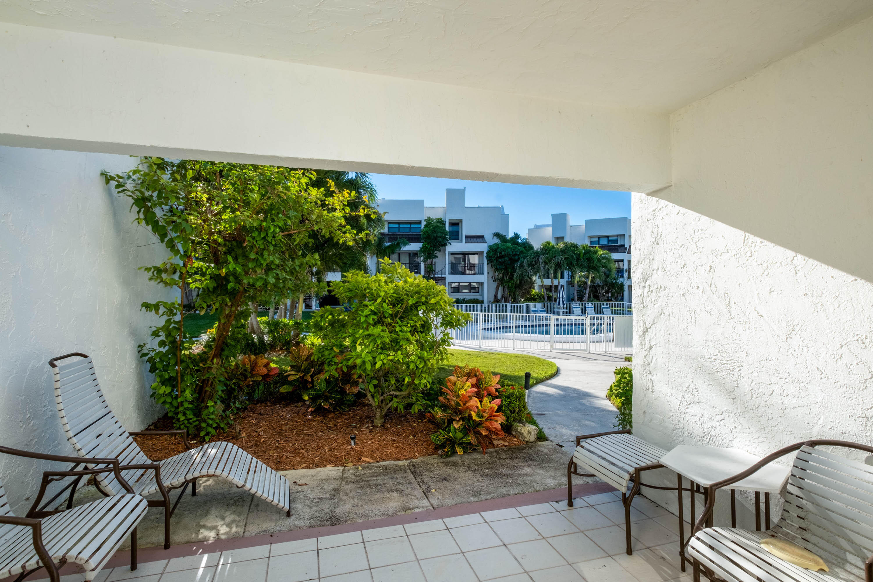 601 W Ocean Drive Unit: 401A
