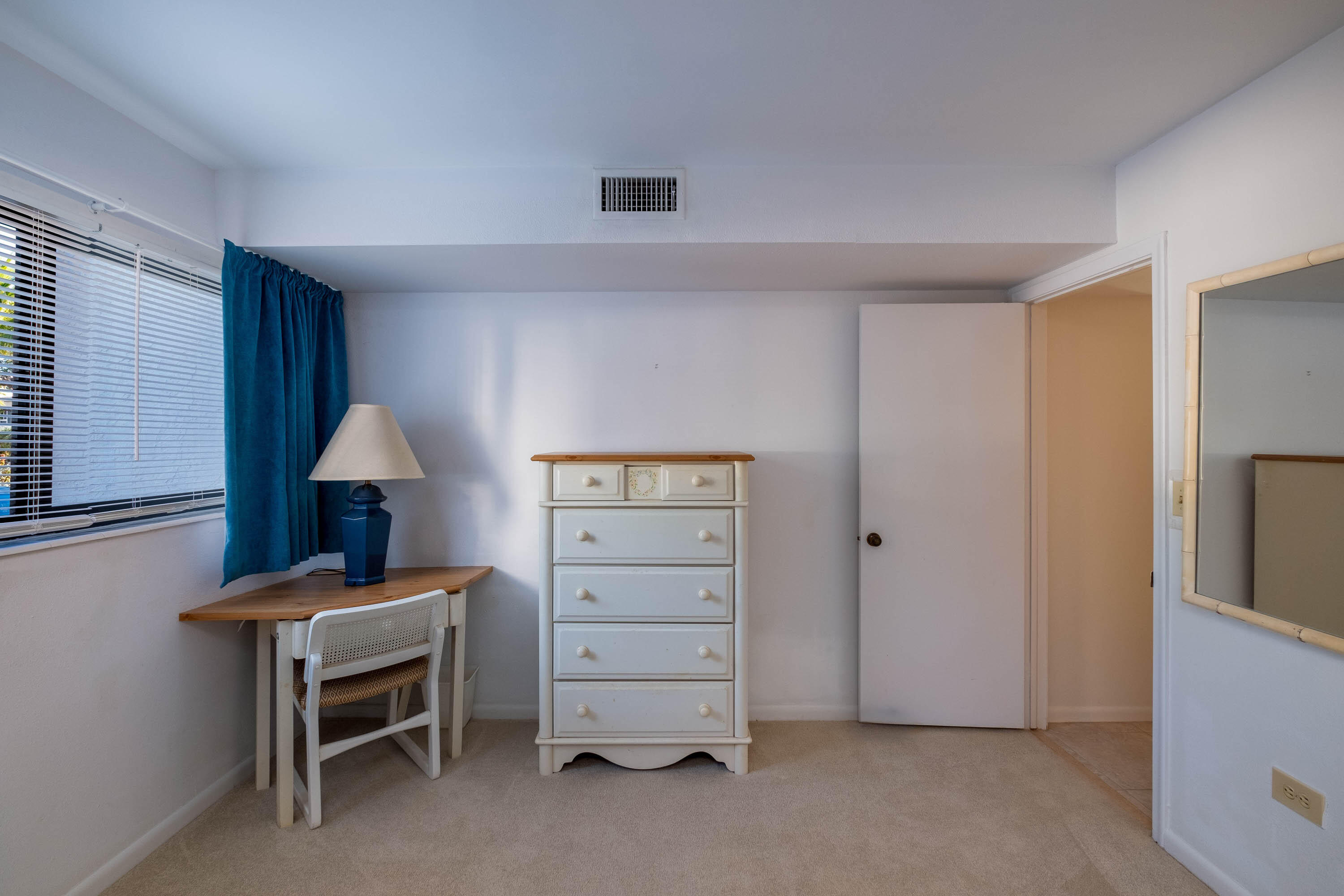 601 W Ocean Drive Unit: 401A