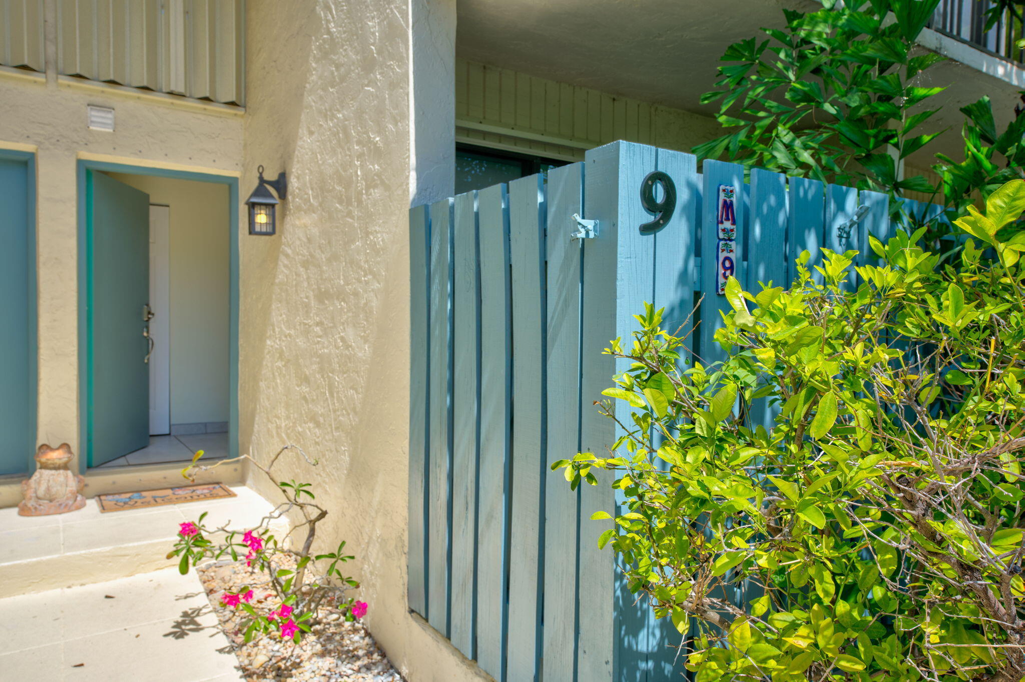 87200 Overseas Highway Unit: M9
