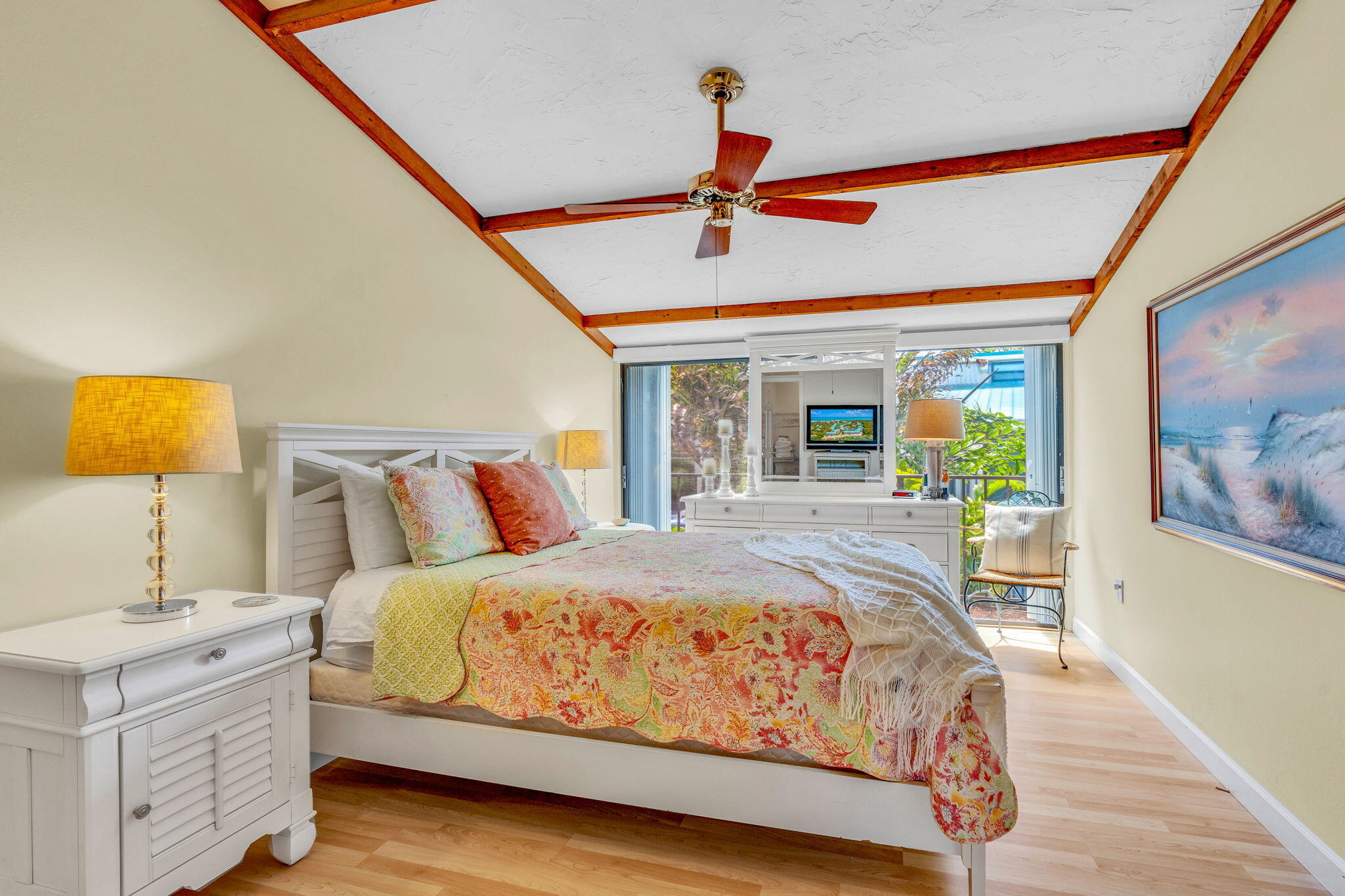 87200 Overseas Highway Unit: M9