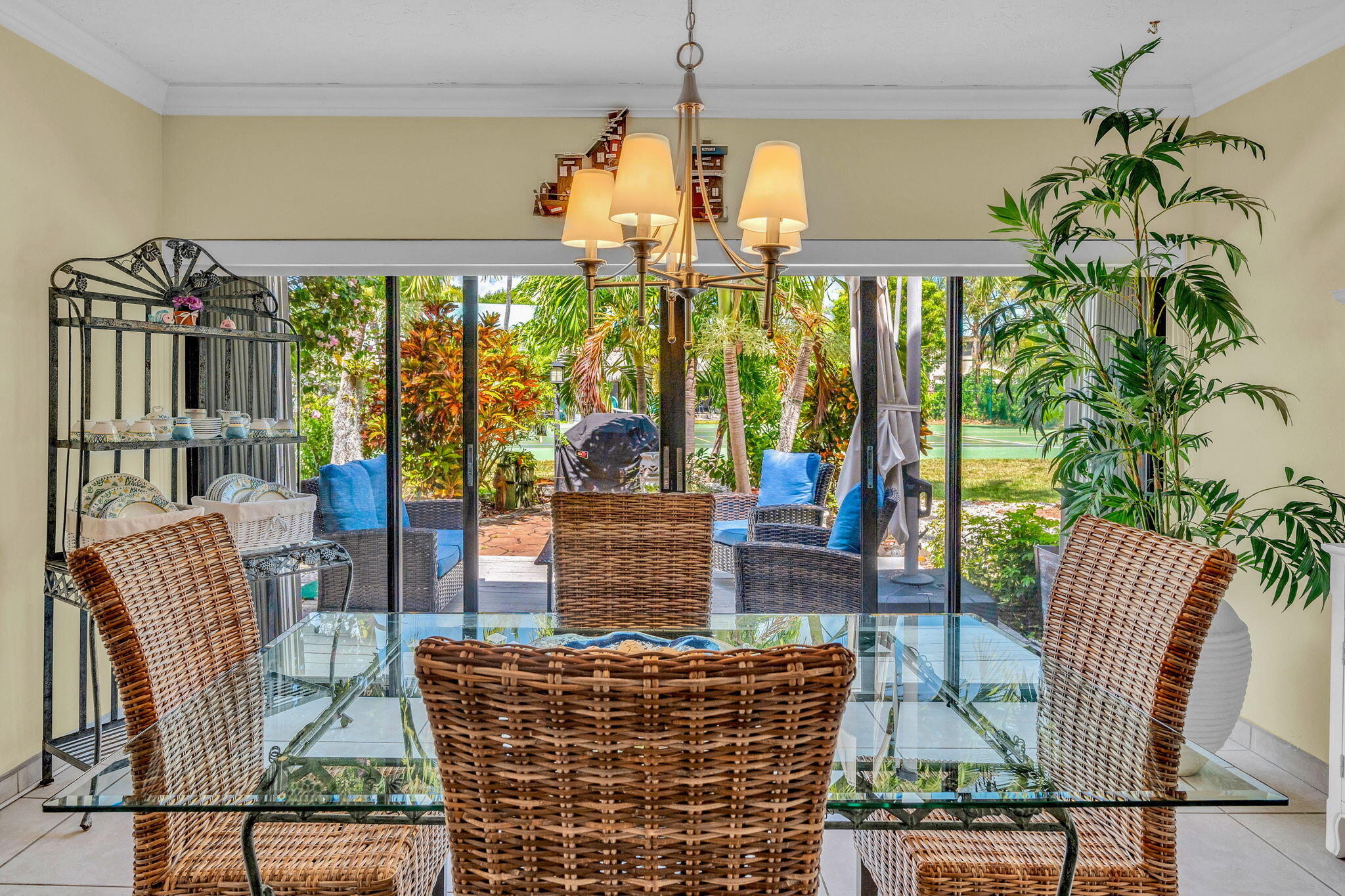 87200 Overseas Highway Unit: M9