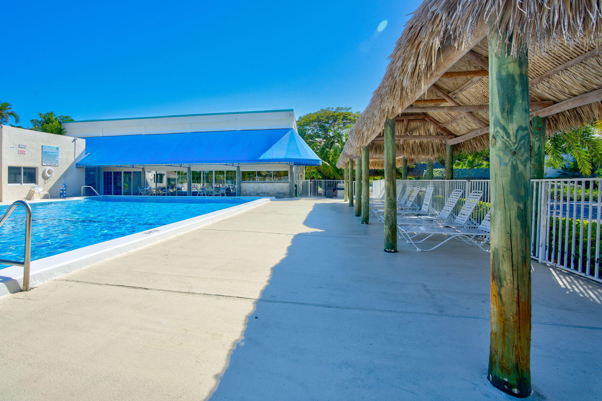 87200 Overseas Highway Unit: M9