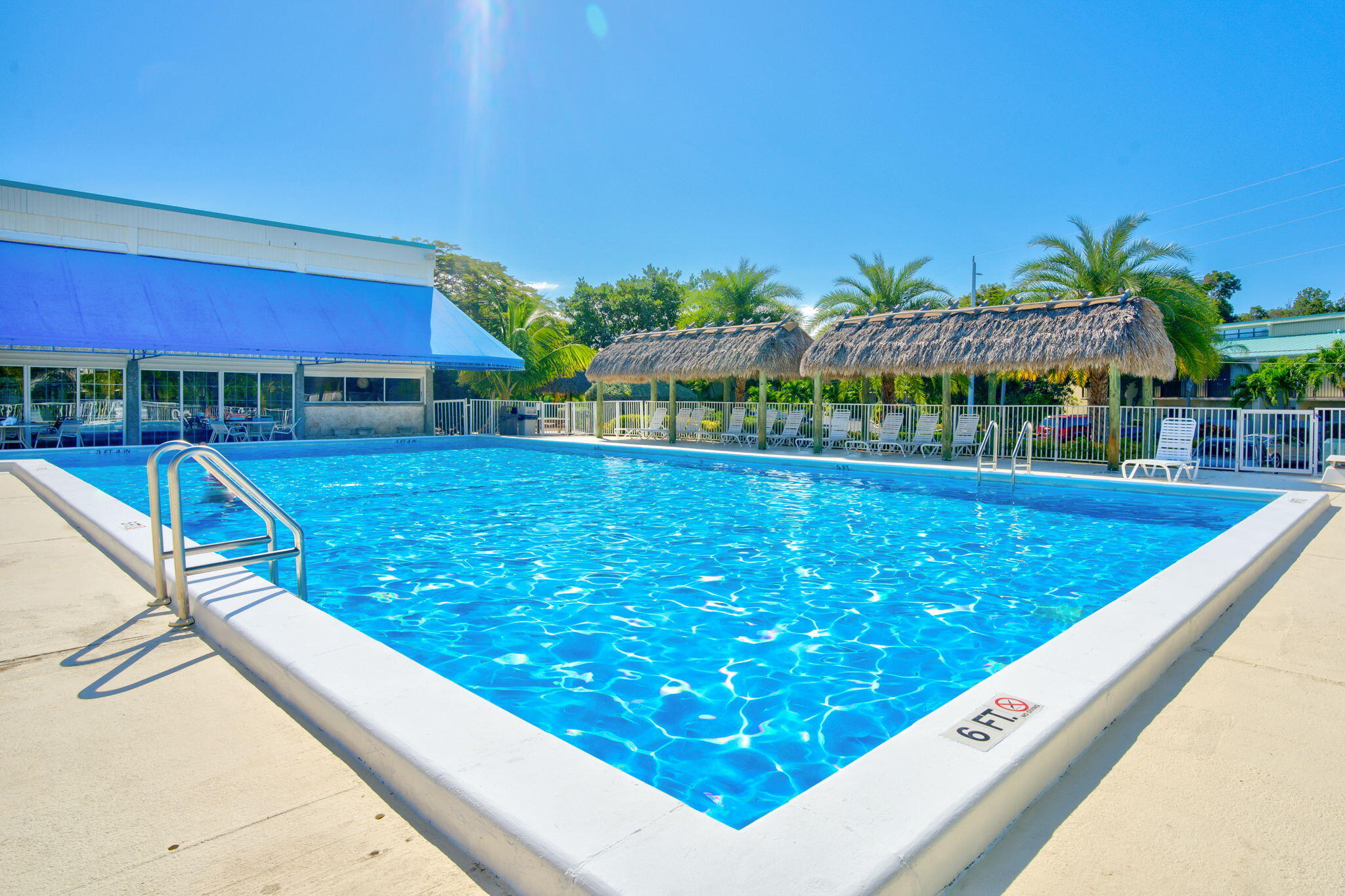 87200 Overseas Highway Unit: M9