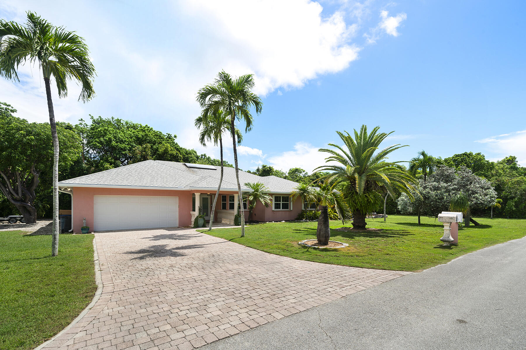 5 Palm Drive