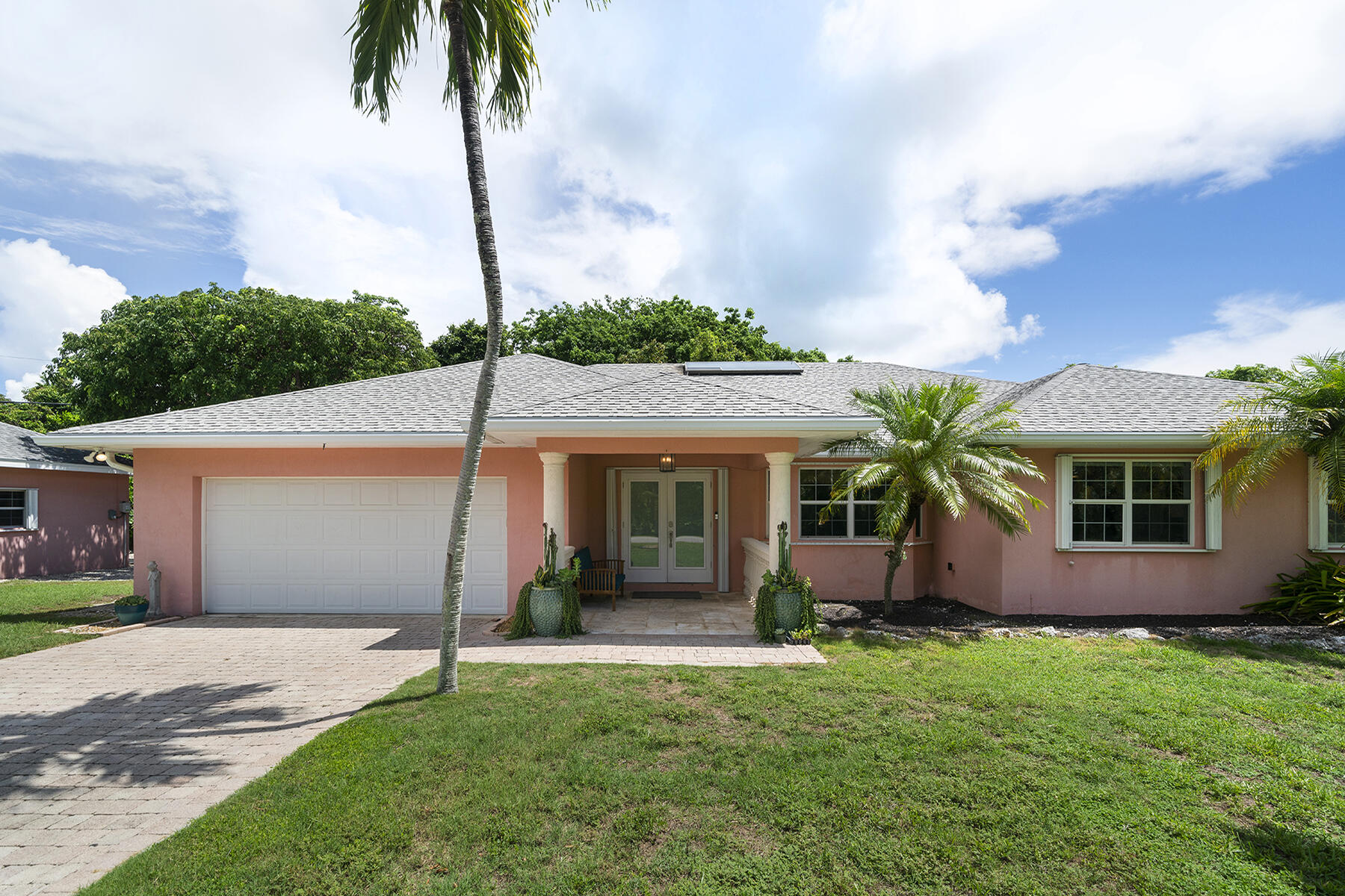 5 Palm Drive