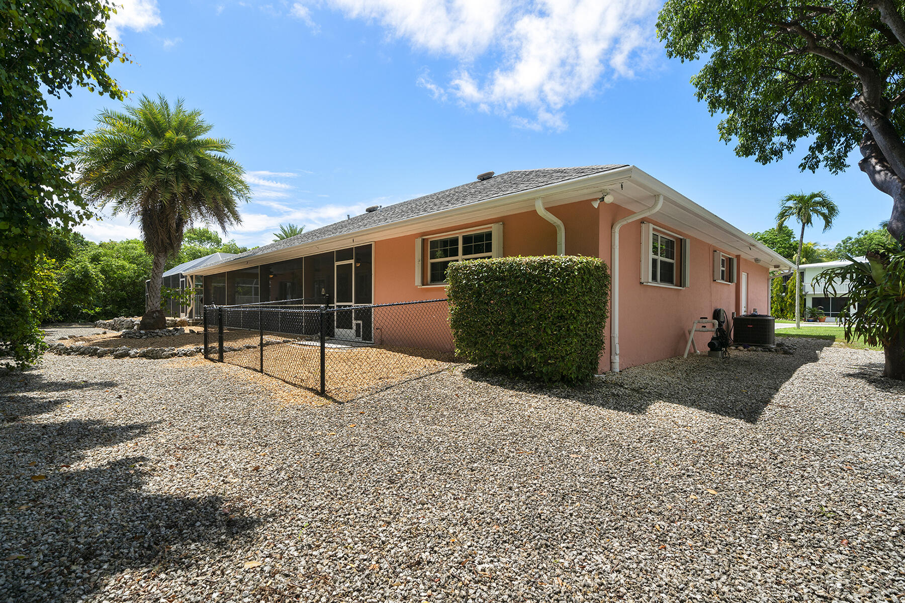 5 Palm Drive