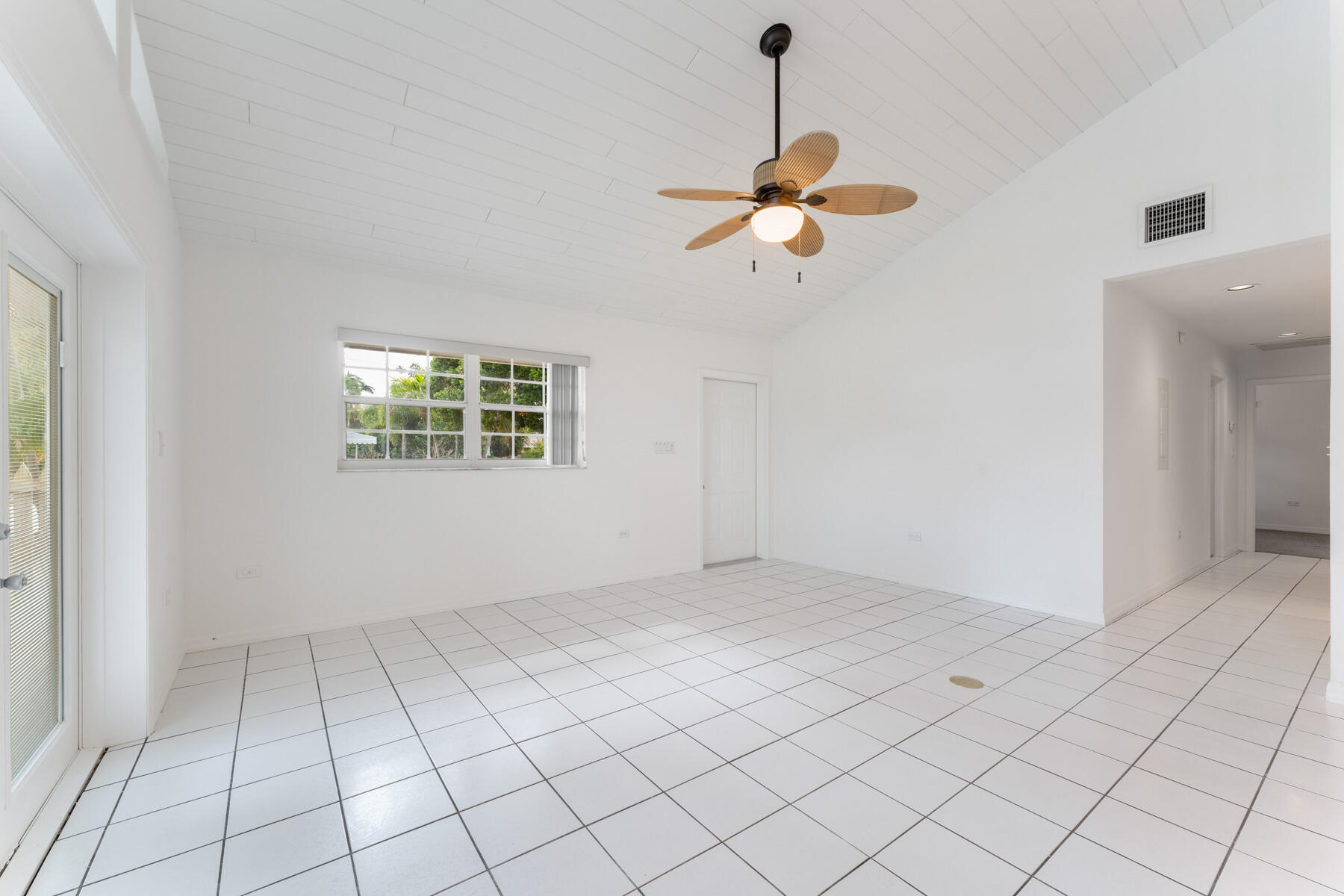 273 Hibiscus Street
