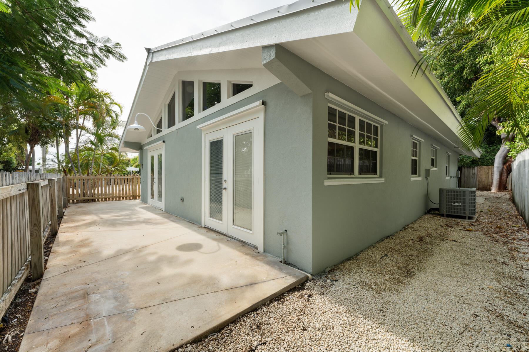 273 Hibiscus Street