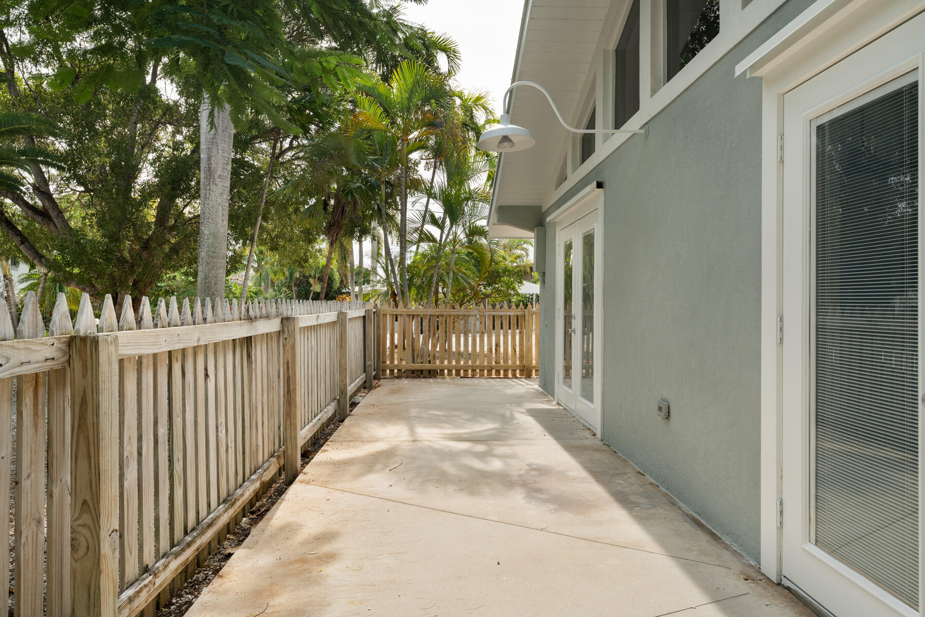273 Hibiscus Street