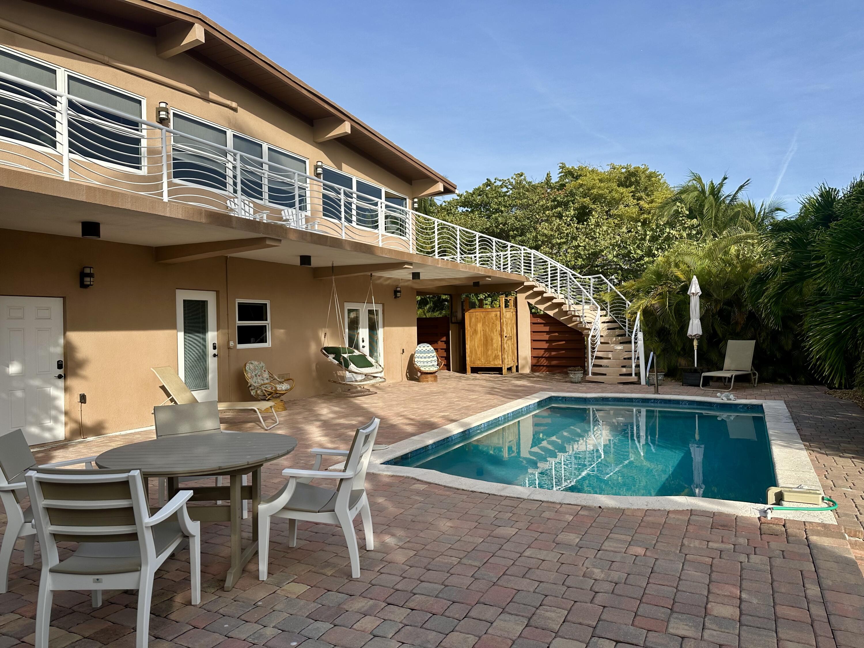 568 Sombrero Beach Road