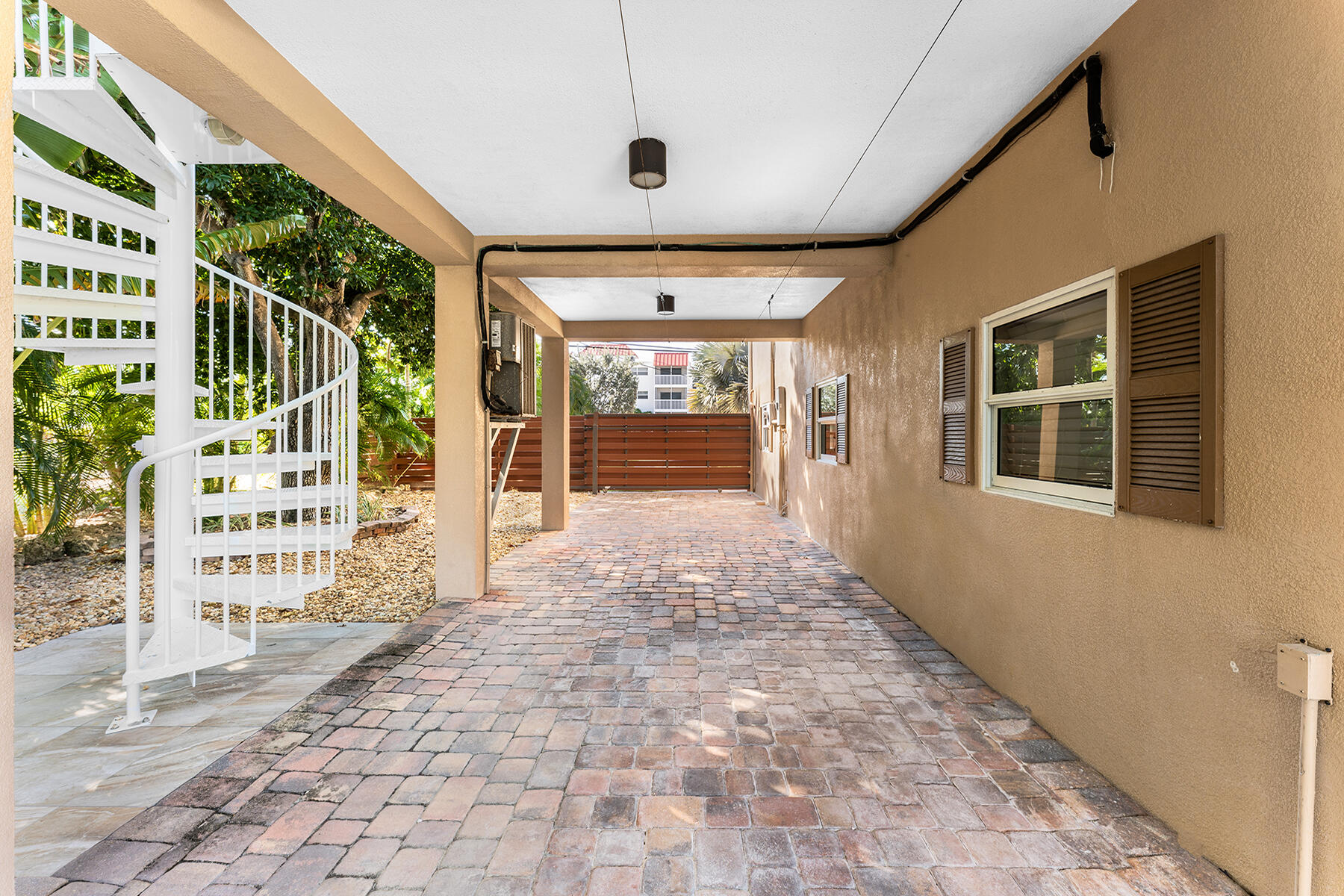 568 Sombrero Beach Road