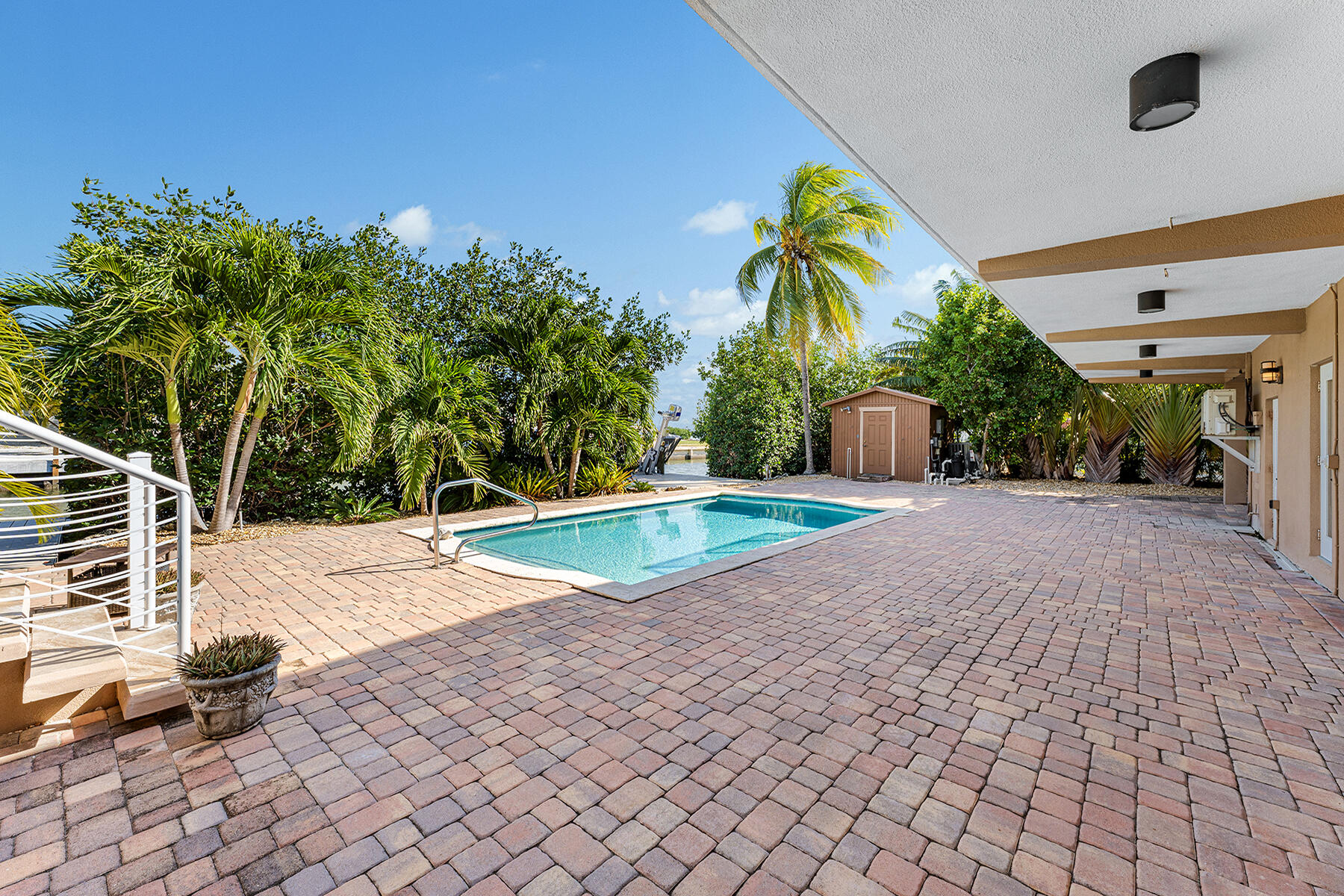568 Sombrero Beach Road