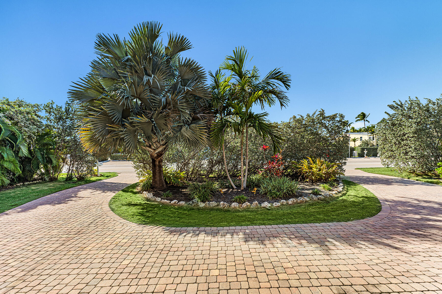 568 Sombrero Beach Road