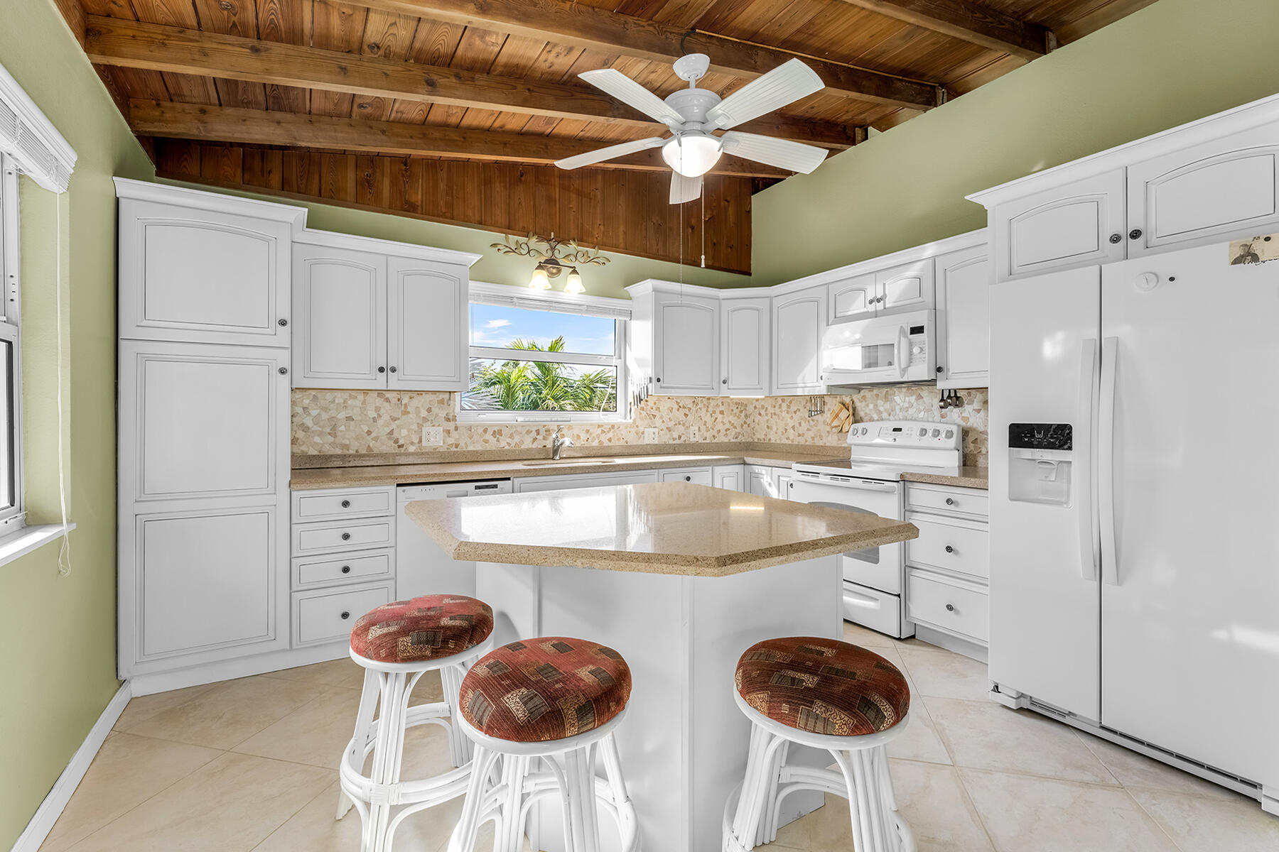 568 Sombrero Beach Road