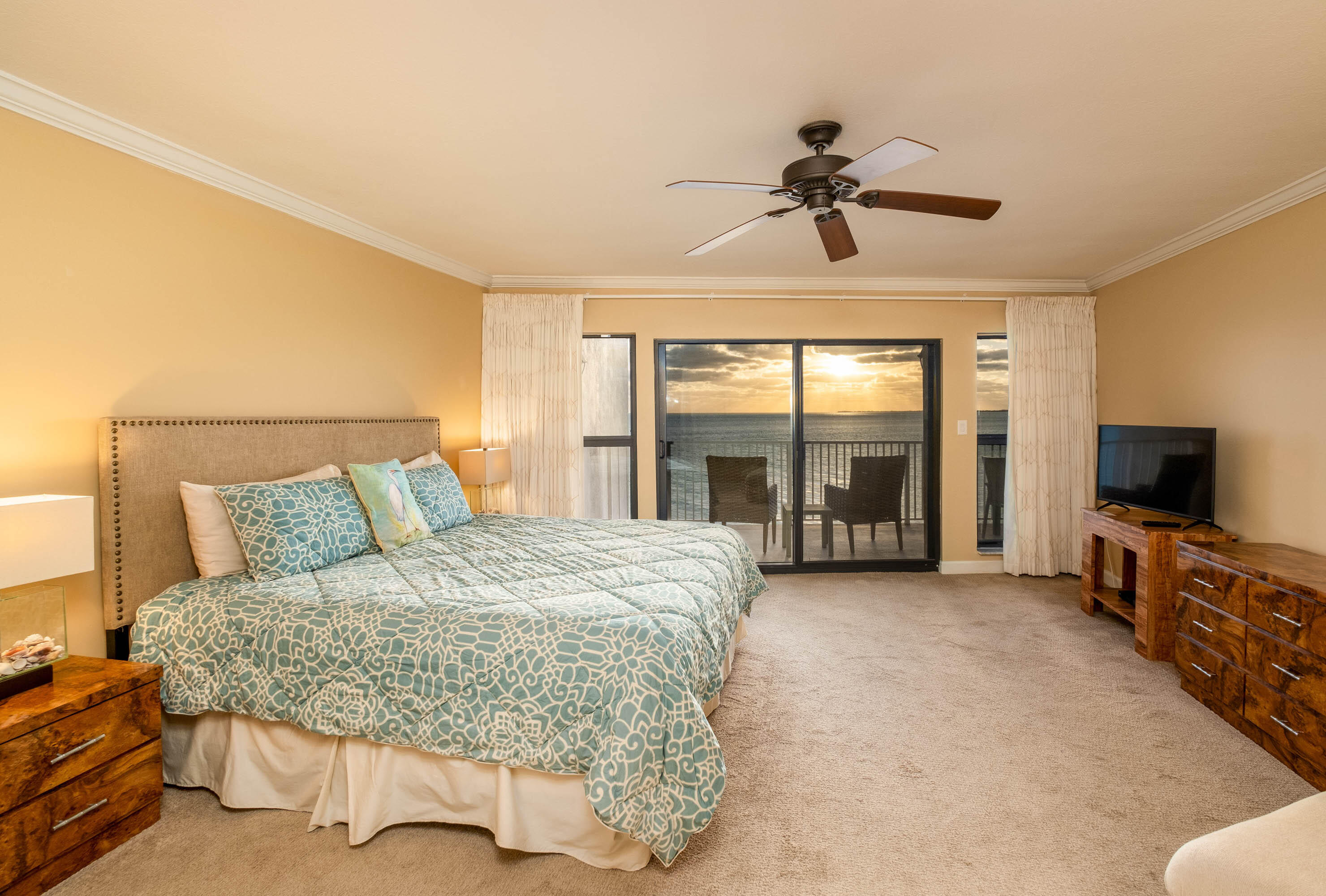 1133 W Ocean Drive Unit: 35